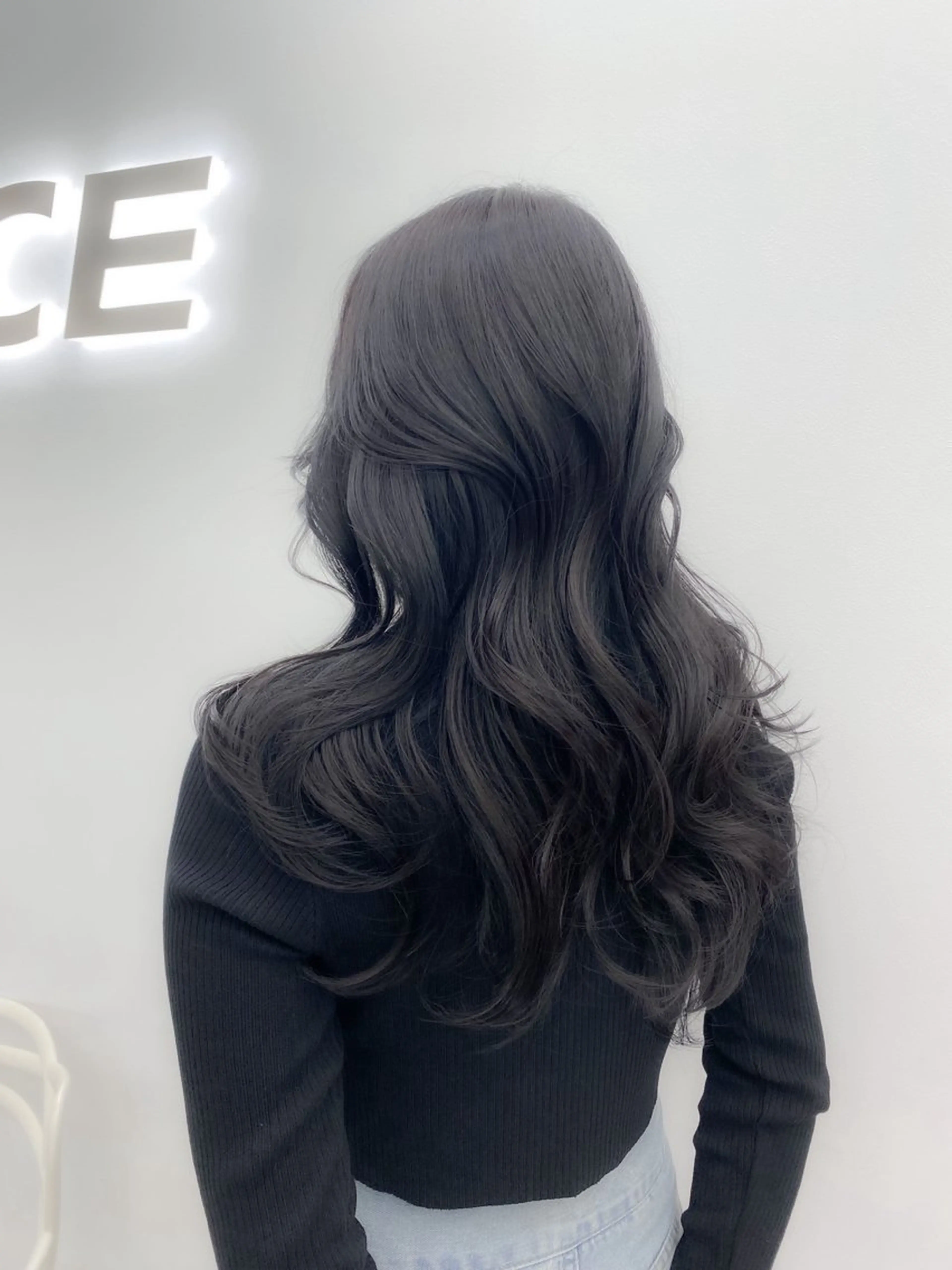 ロング カラー 大人っぽ韓国レディ レイヤー🤍渋谷のヘアスタイル