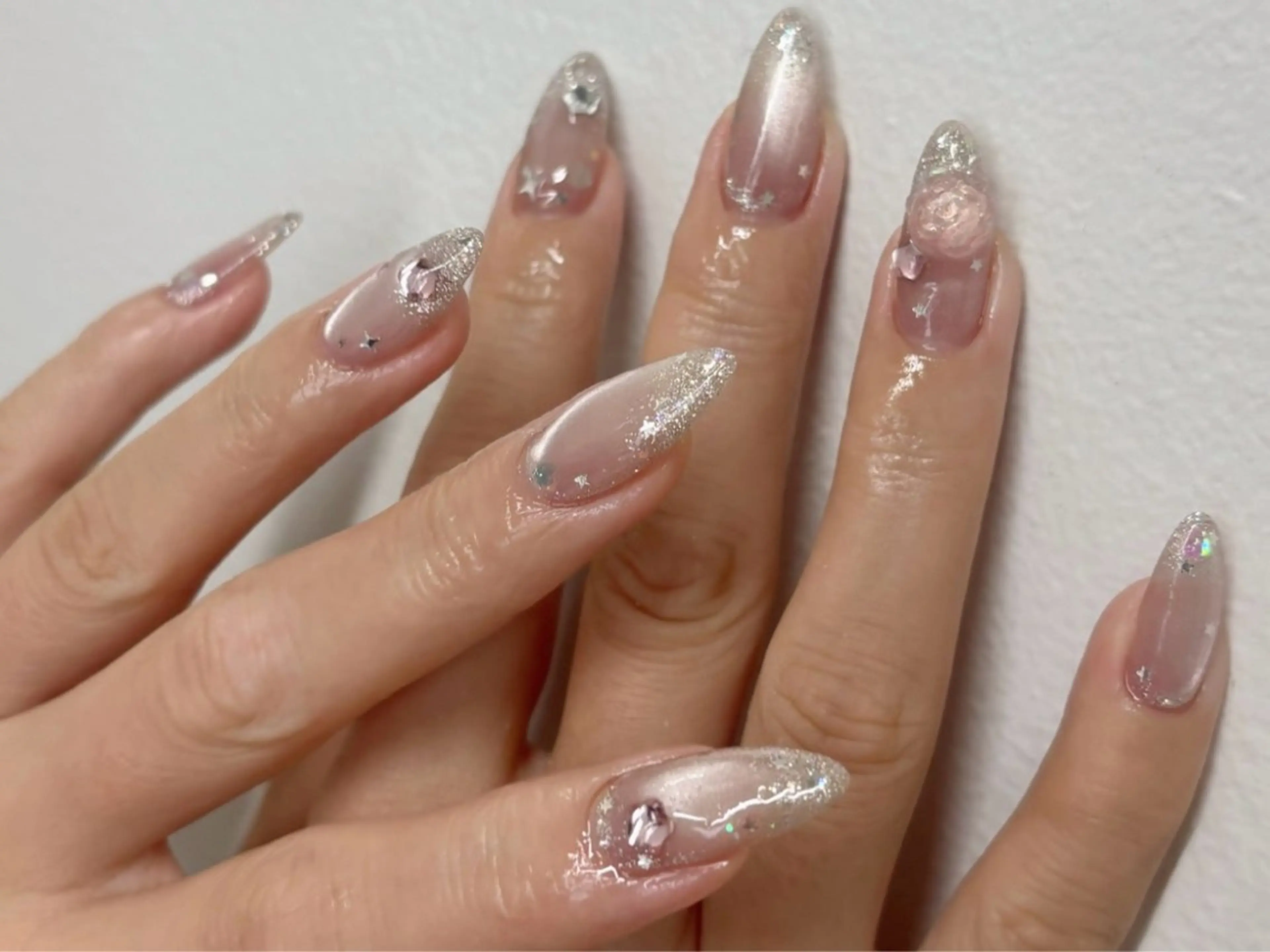 ネイル オーロラネイル チークネイル フレンチネイル 氷ネイル・うるうるネイル 韓国ネイル ハンドネイル rina ニュアンス♡ワンホンのネイルデザイン