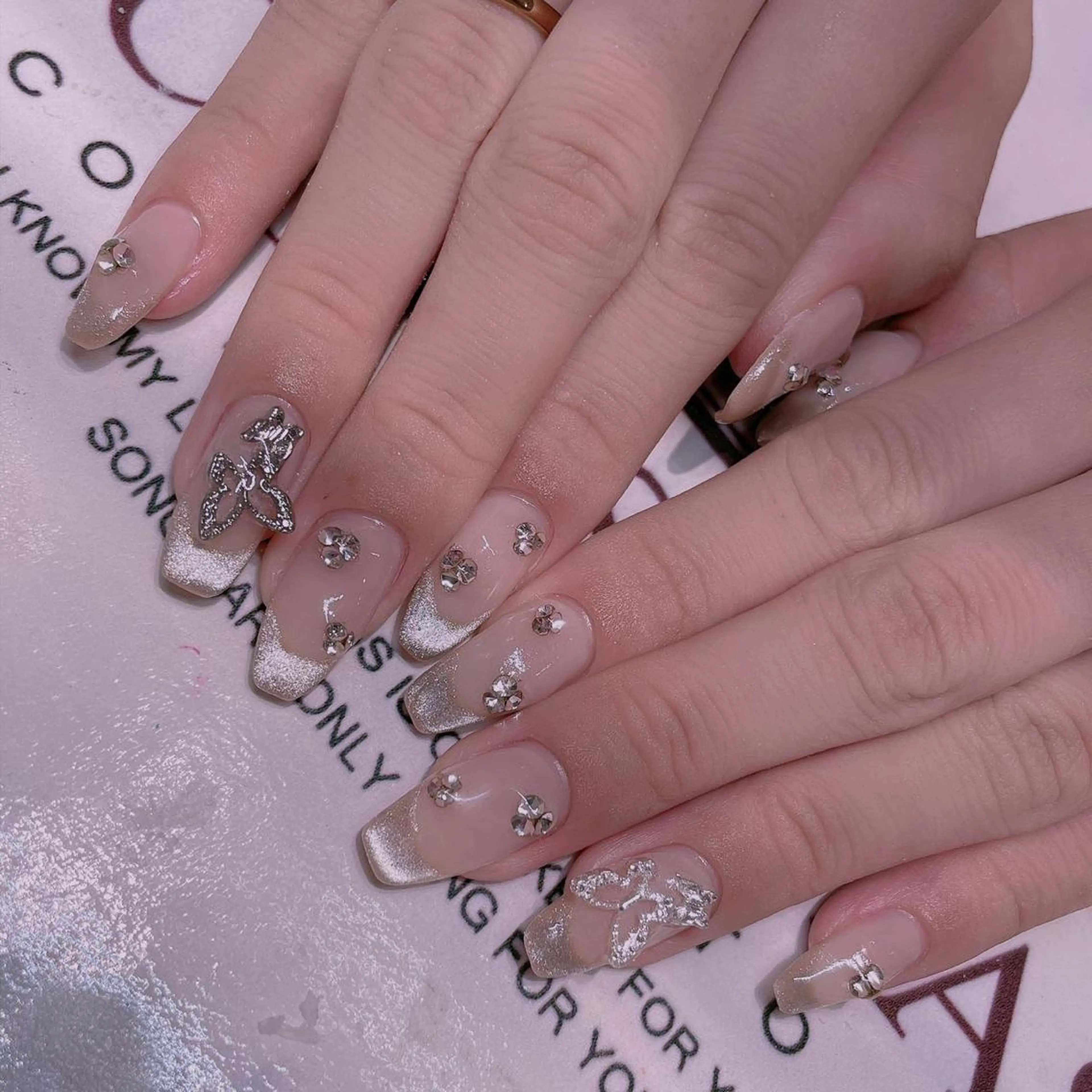 ネイル 美爪パラジェル導入店 Sunnilyのネイルデザイン