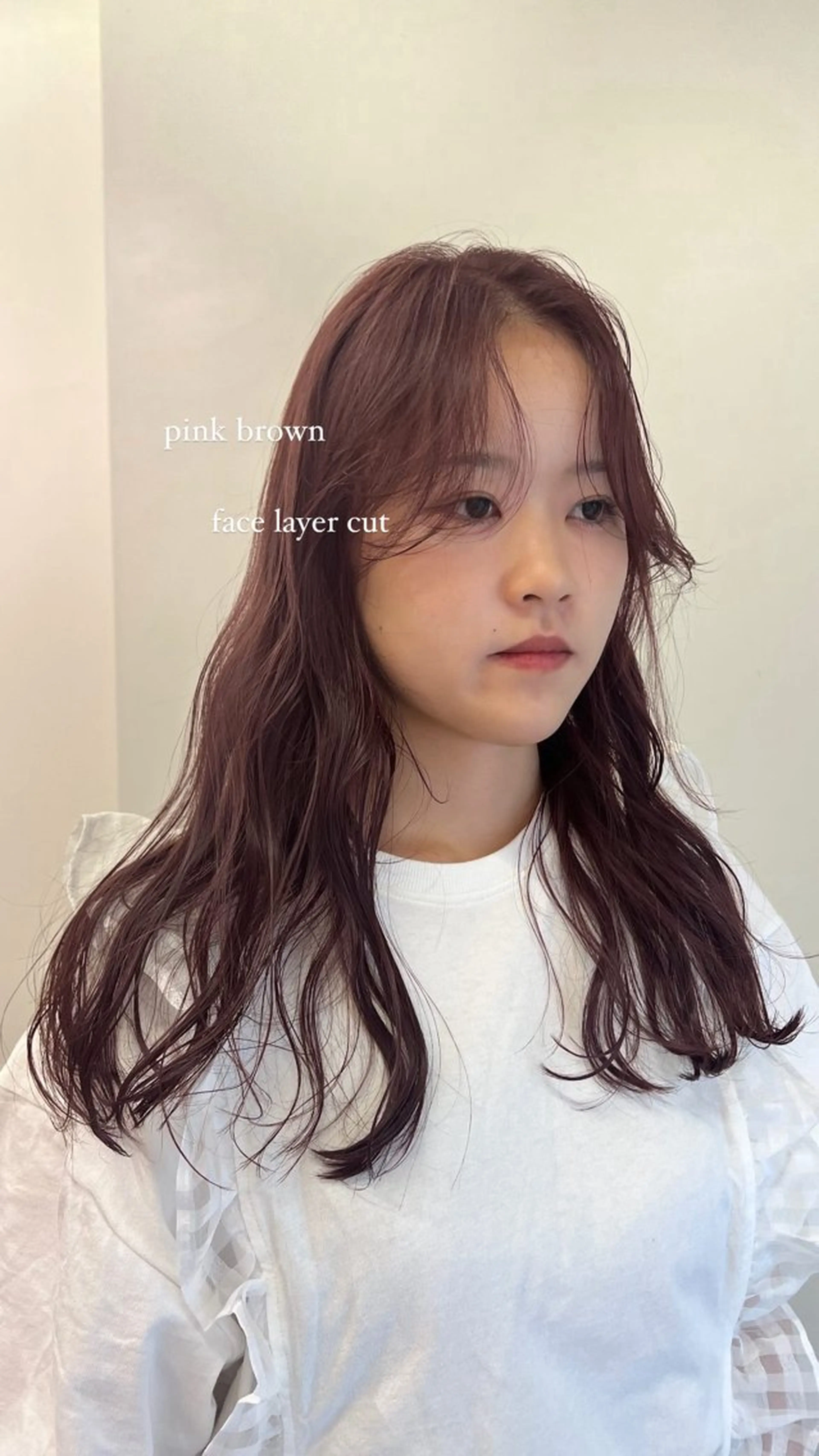 ロング コノカ/暖色カラー/ 透明感カラーのヘアスタイル