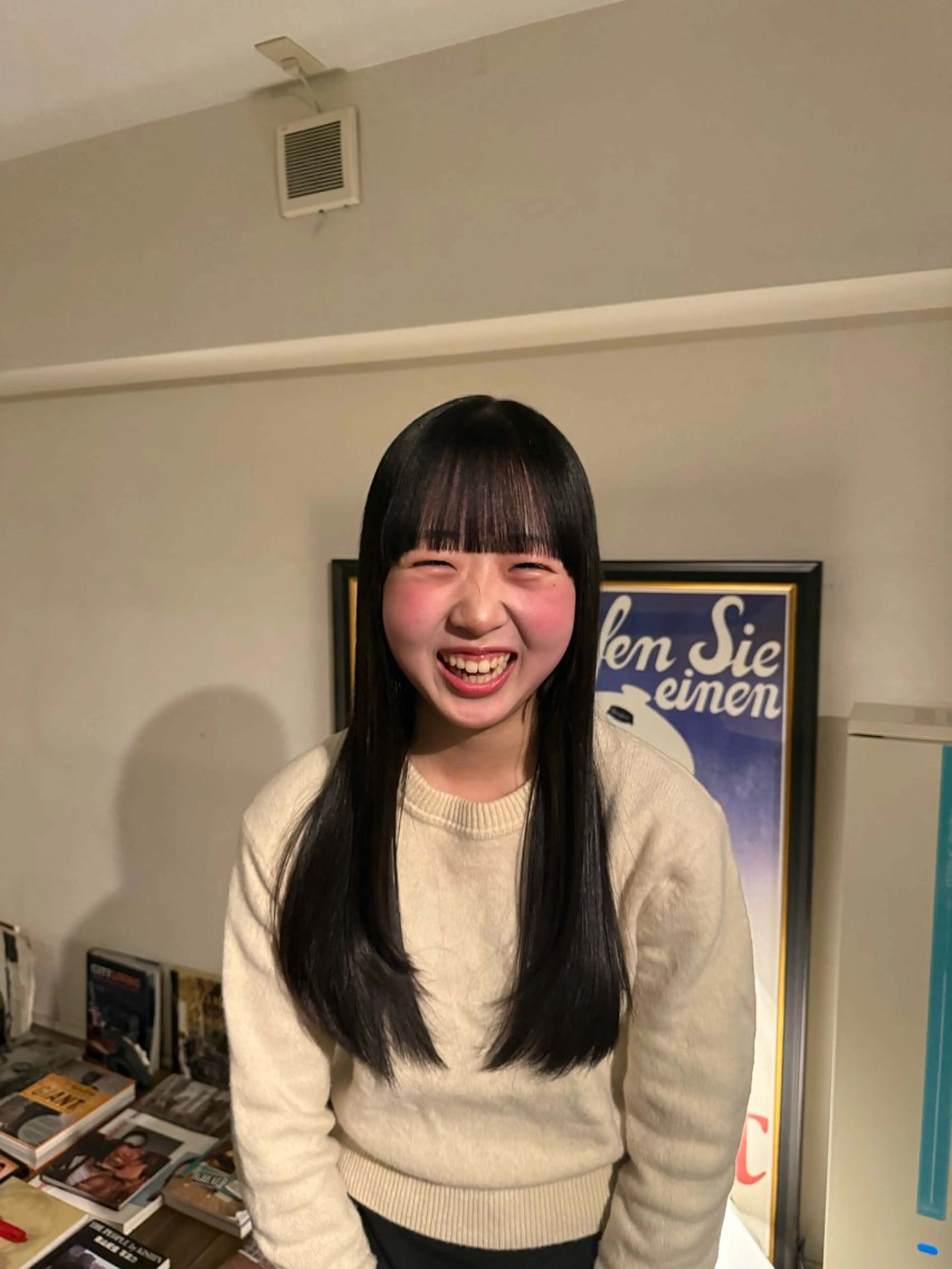 ロング レイヤーカット 大石 優衣のヘアスタイル