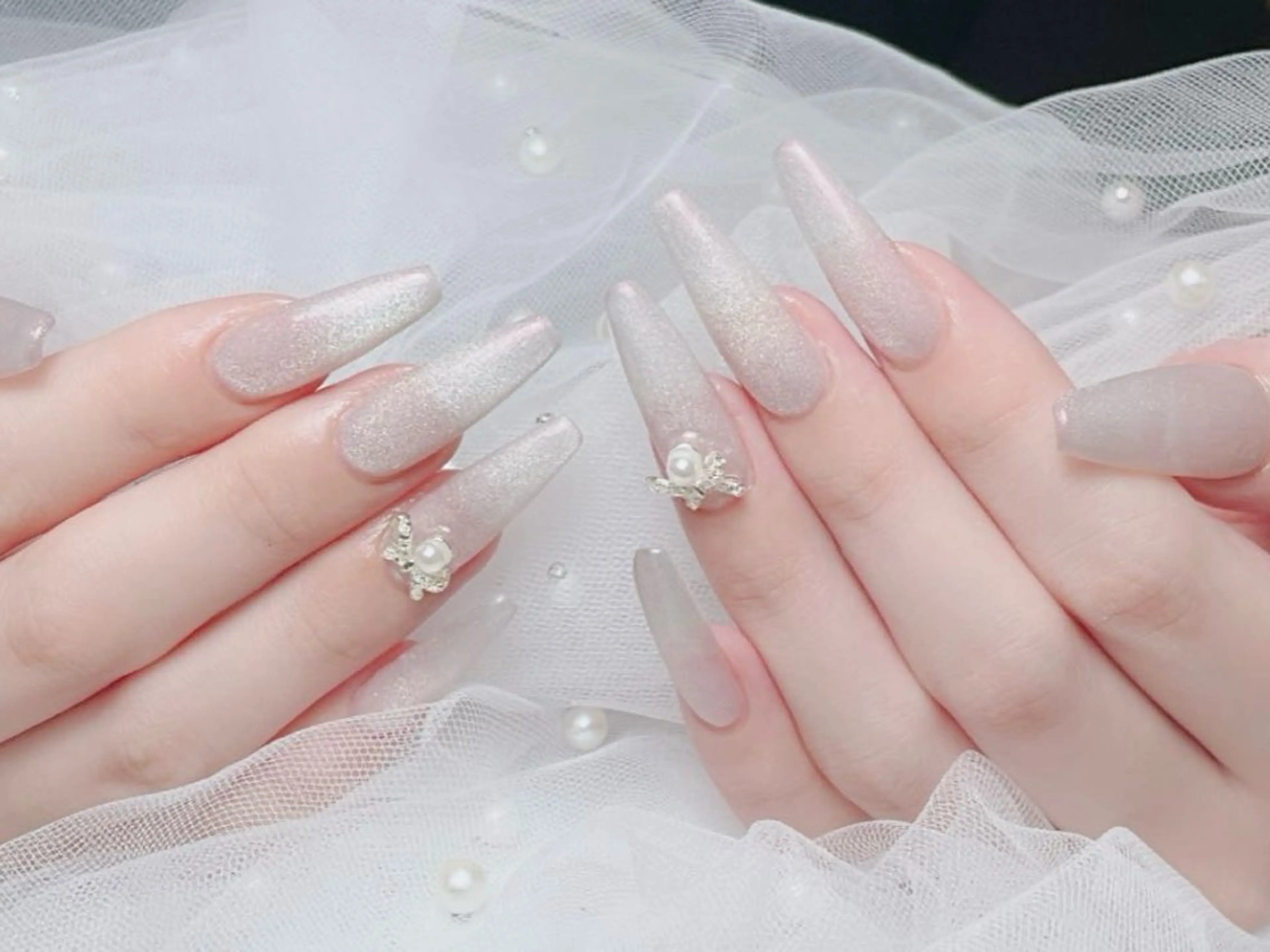 ネイル フレンチネイル ジェルネイル ハート 韓国ネイル マグネットネイル ハンドネイル ネイルサロン lotusのネイルデザイン