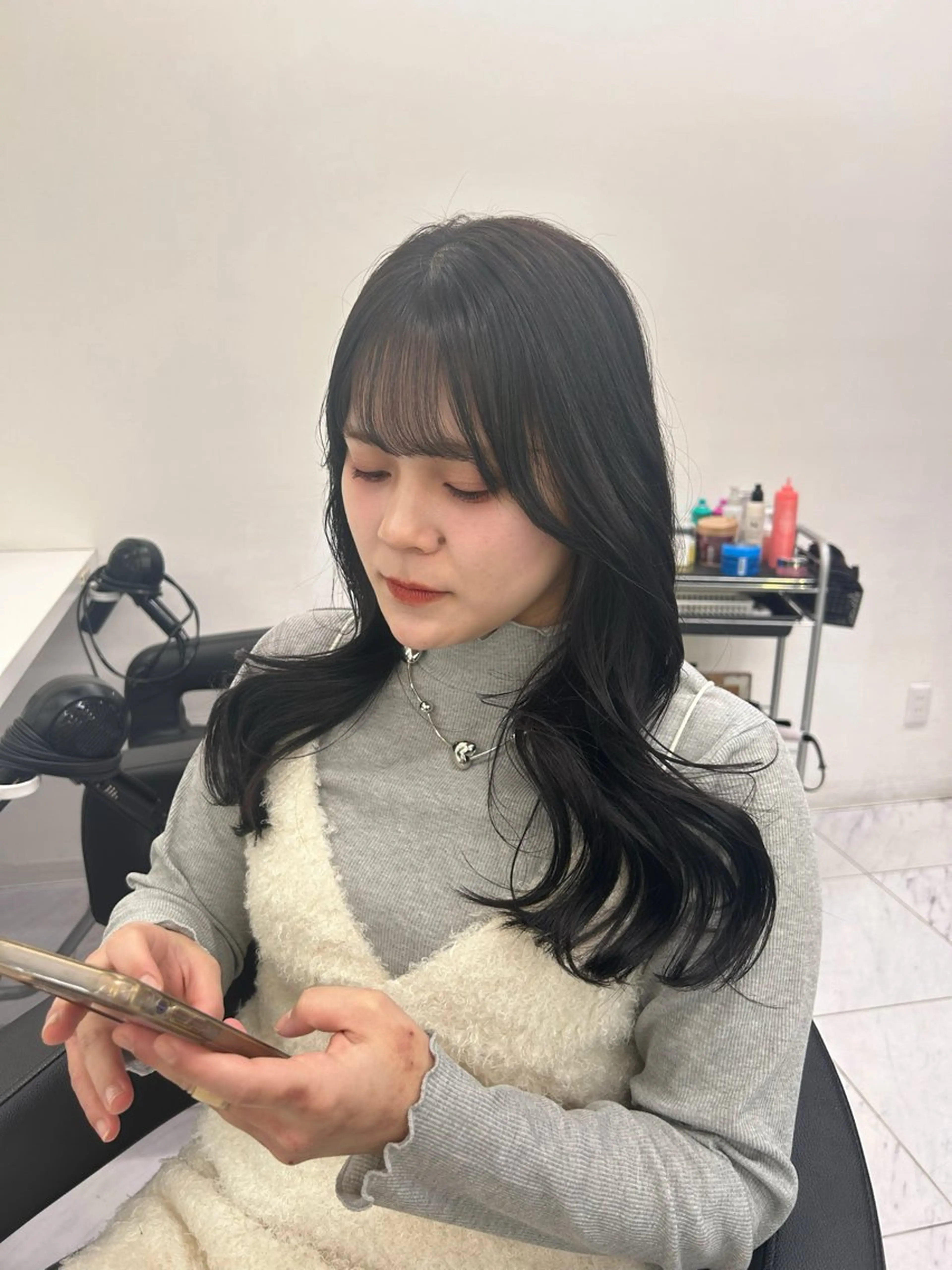 ロング カラー パーマ ヘアアレンジ メンズ キッズ カット ヘアカラー トリートメント ヘアセット ブリーチなしカラー/ ブラウン/レイヤーのヘアスタイル