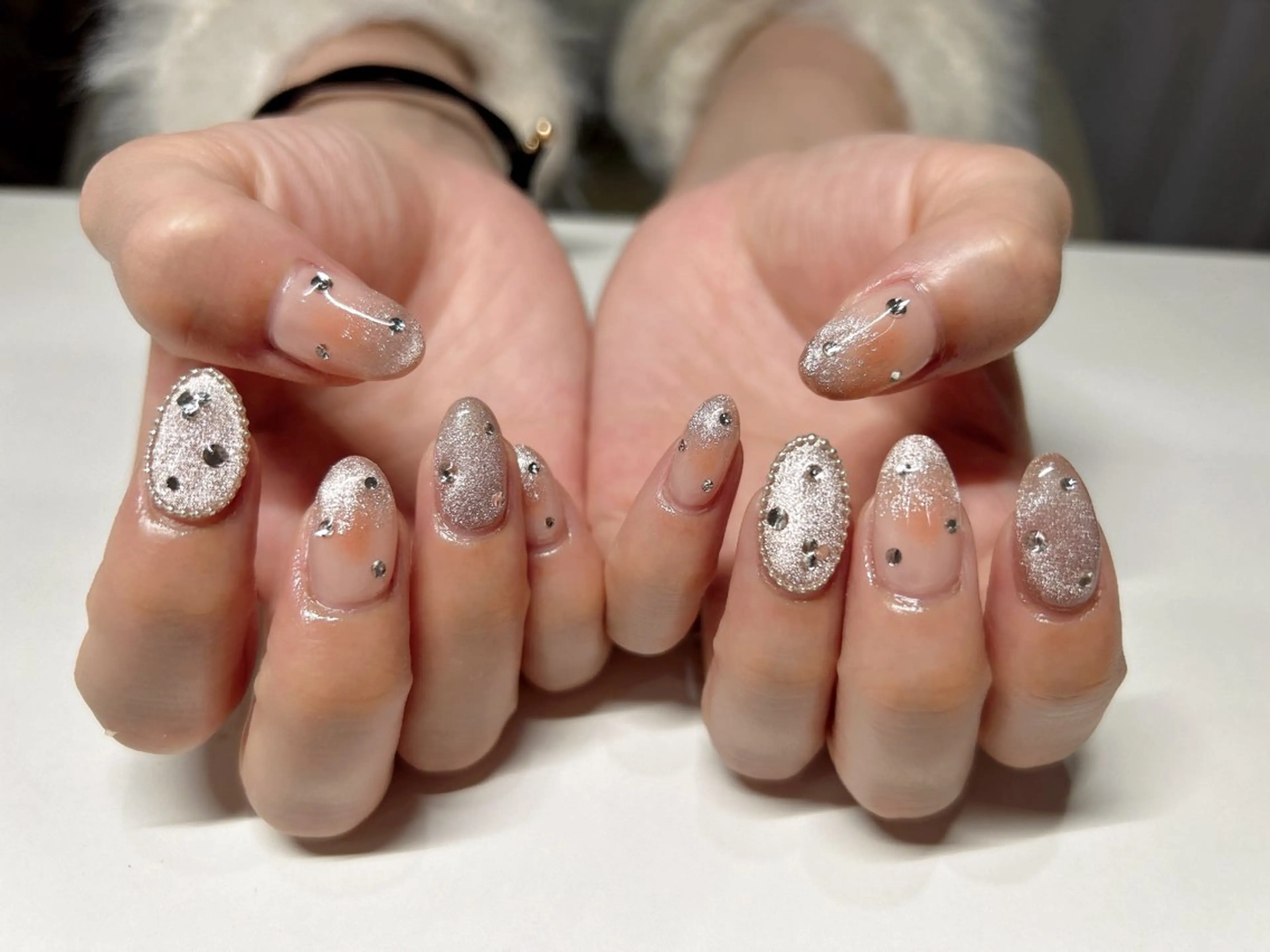 ネイル アートネイル フレンチネイル ジェルネイル グラデーション マグネットネイル ハンドネイル Miss:R 中津店所属・加藤 洋美のネイルデザイン