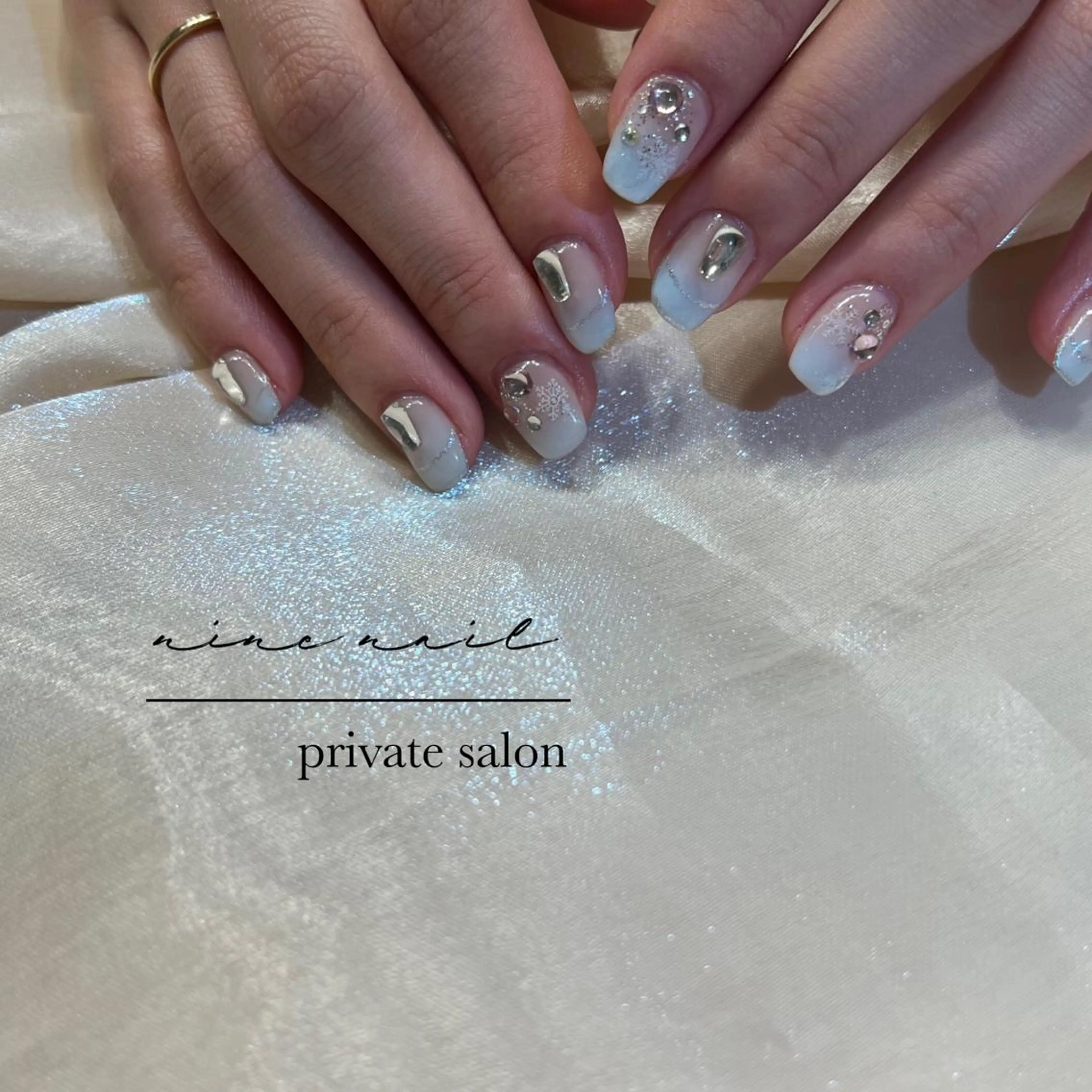 ネイル ガーリー 韓国ネイル ショートネイル ワンホンネイル 冬ネイル nine nailのネイルデザイン