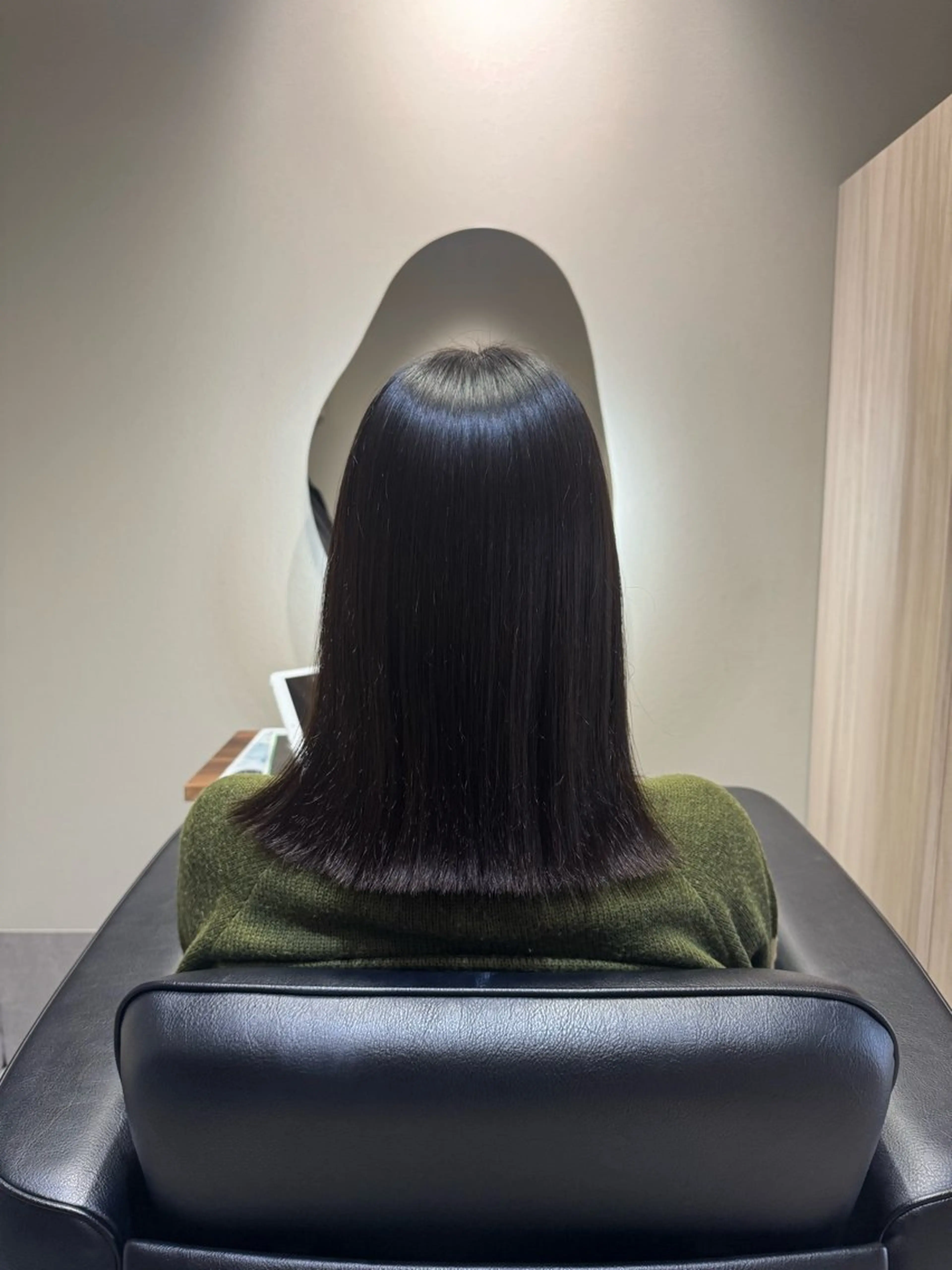 セミロング カット 縮毛矯正 トリートメント NAVY 橋本心 縮毛矯正のヘアスタイル