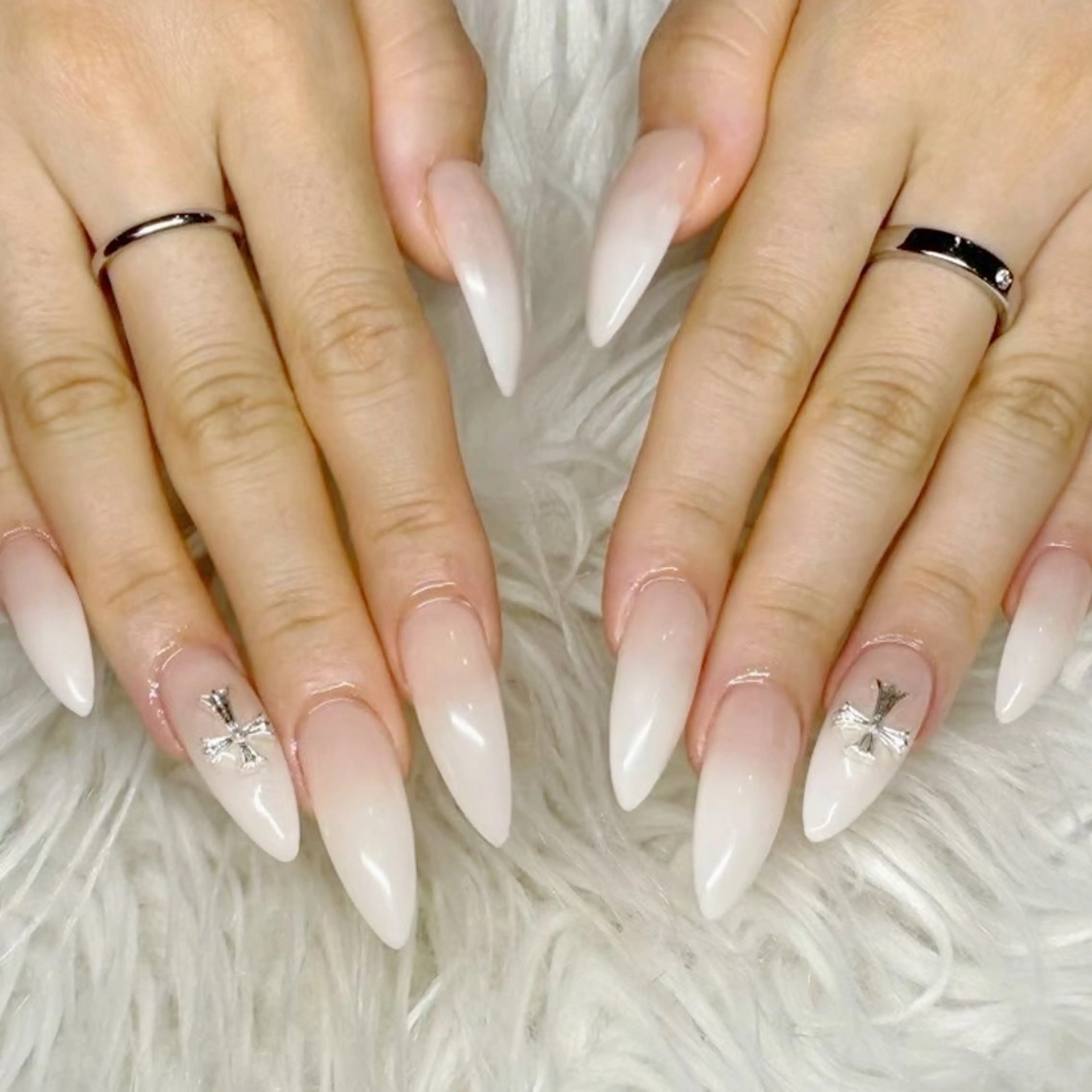 ネイル ハンドネイル Arva Manaのネイルデザイン