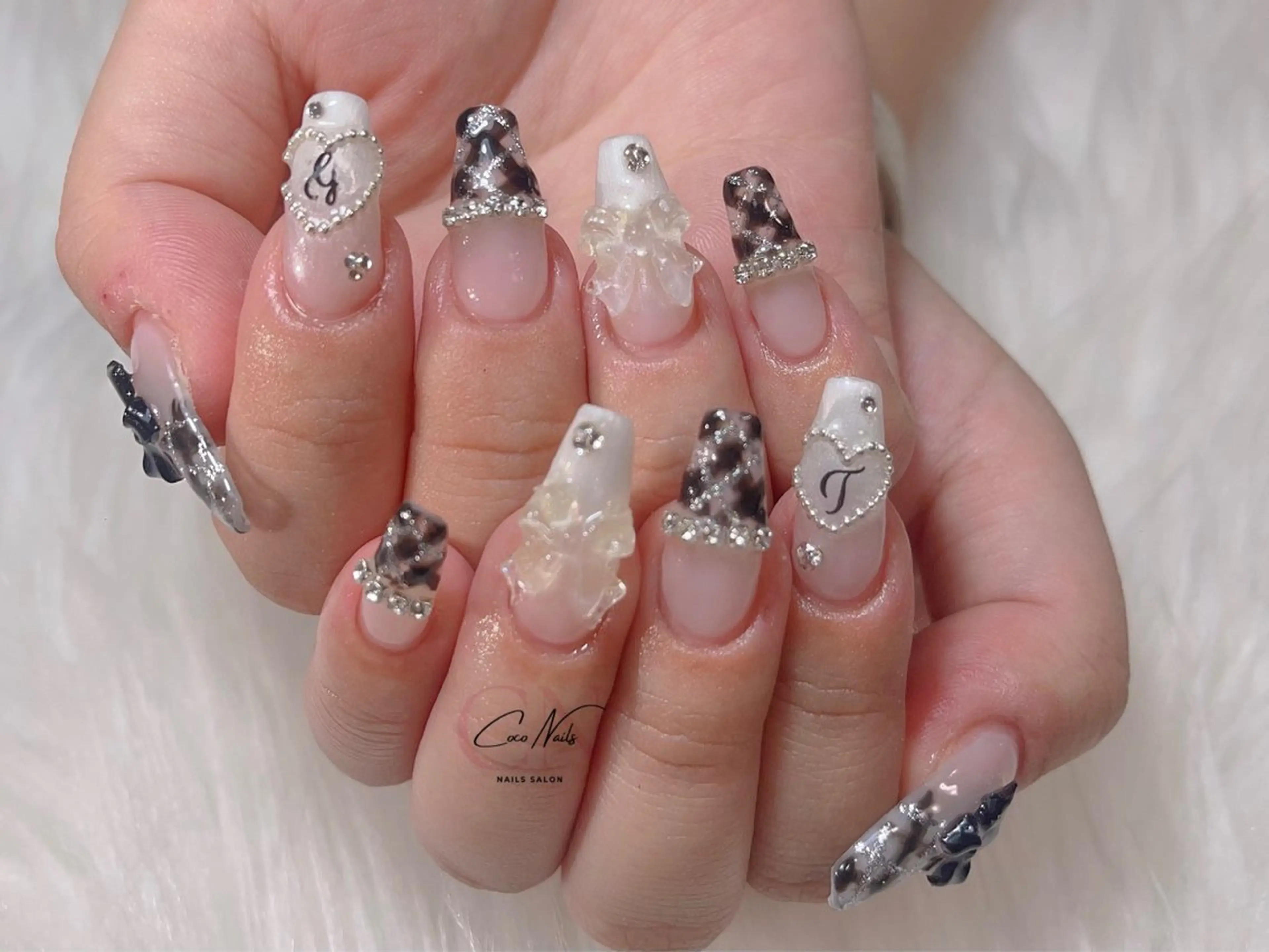 ネイル アートネイル フレンチネイル ジェルネイル 韓国ネイル マグネットネイル ハンドネイル 波 なみのネイルデザイン