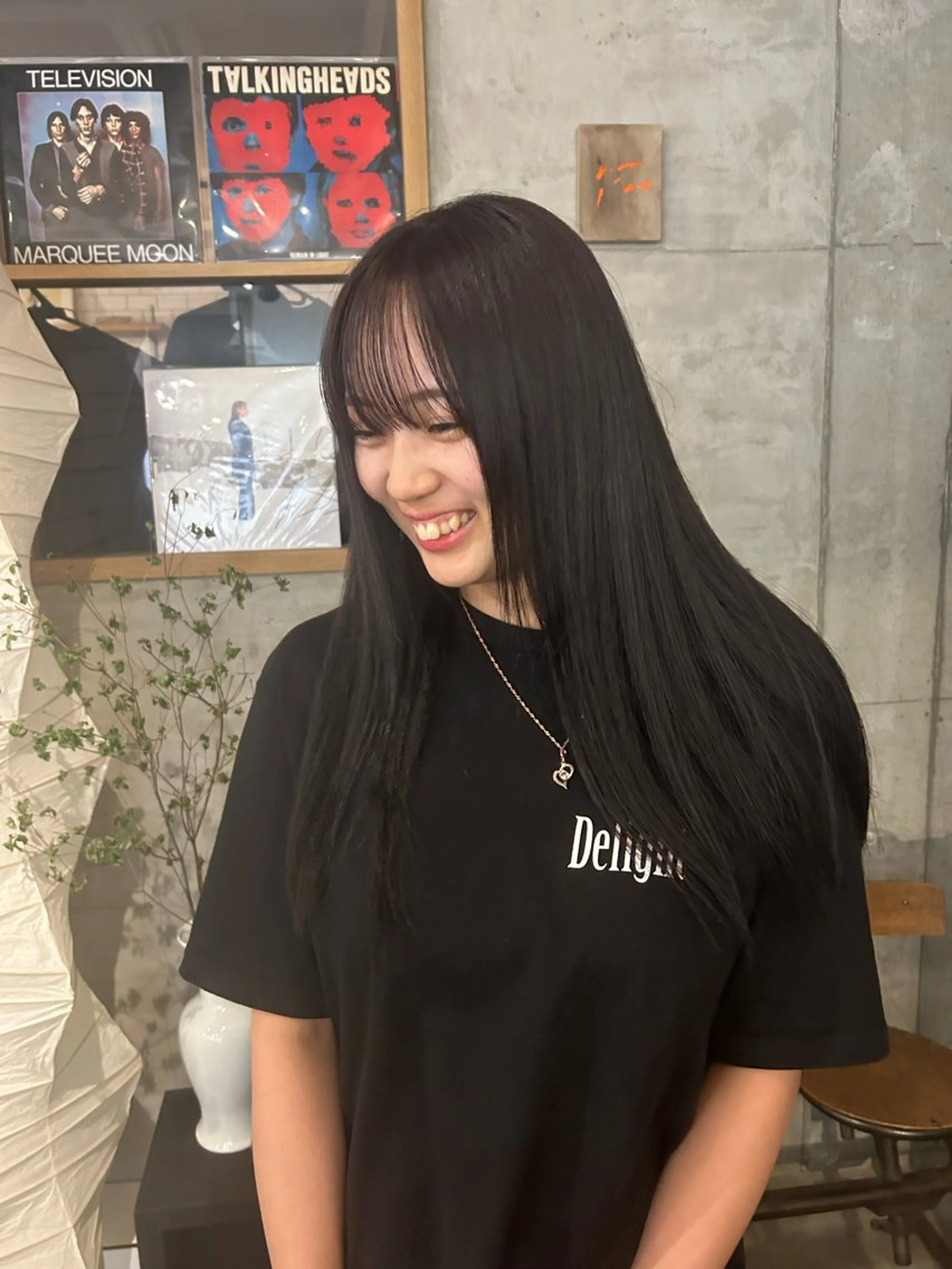 ロング カラー 黒髪 ピンクカラー ヘアカラー 越阪部 碧子のヘアスタイル