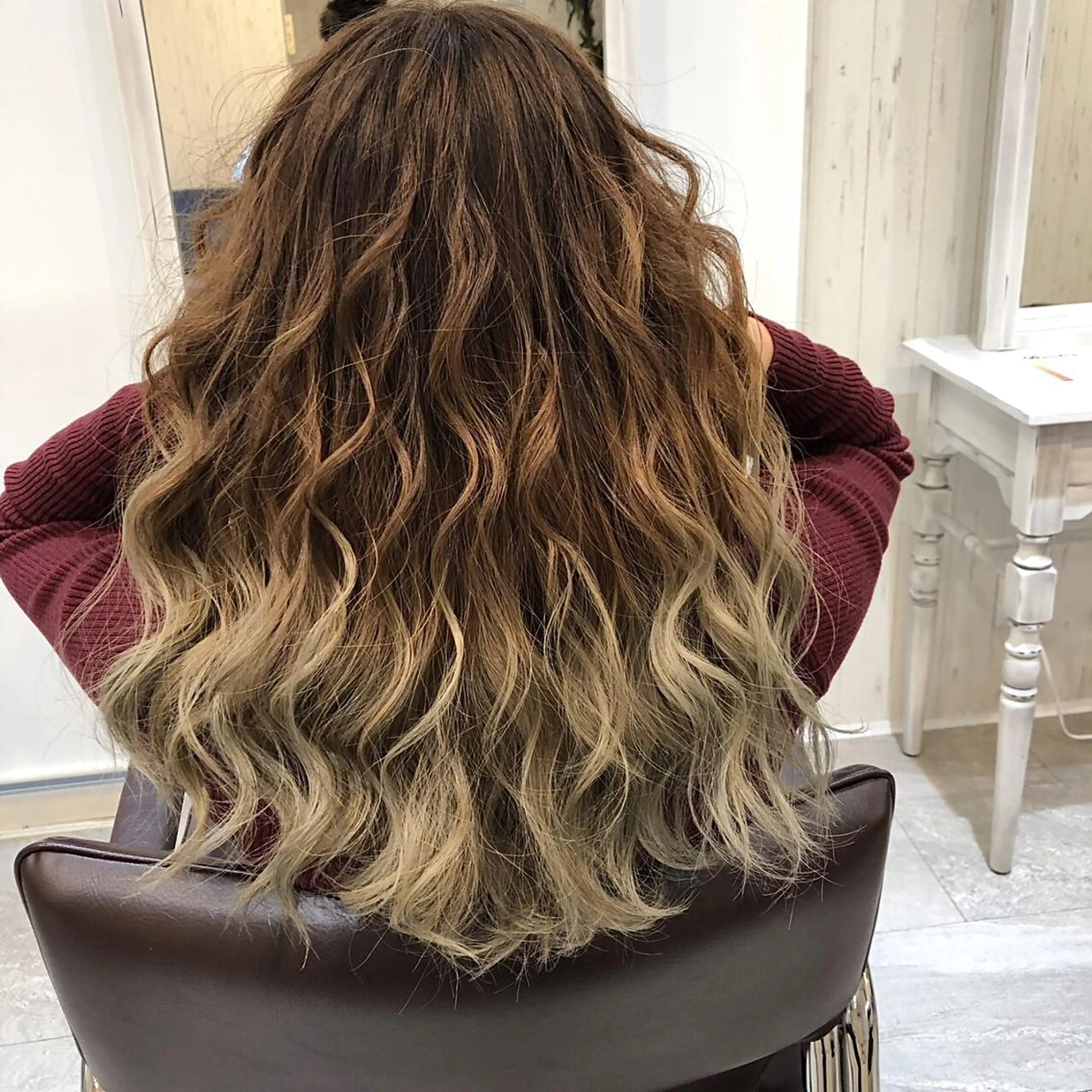 セミロング カラー ヘアアレンジ Device ディバイスのヘアスタイル