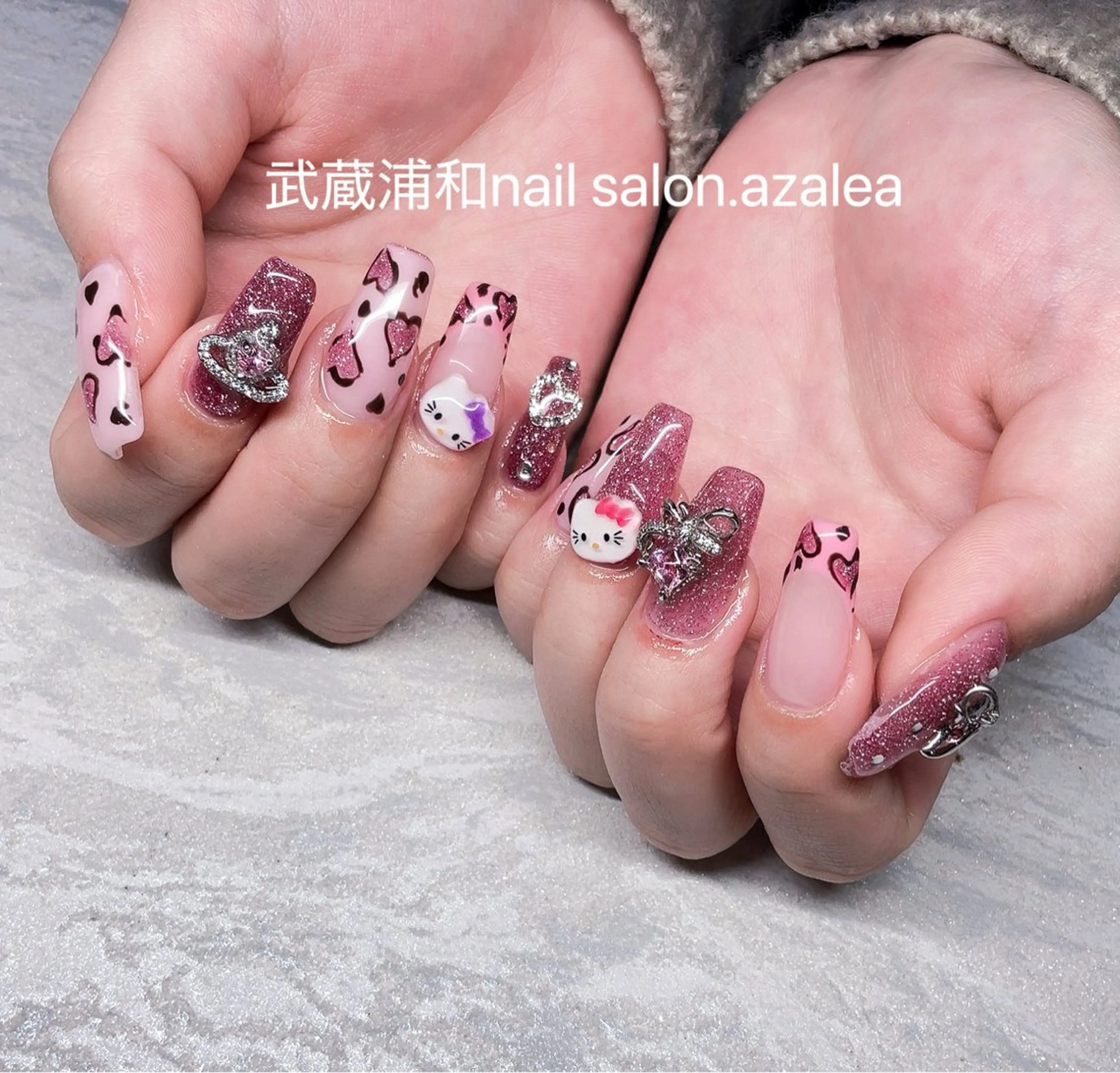 ネイル ハンドネイル R inのネイルデザイン