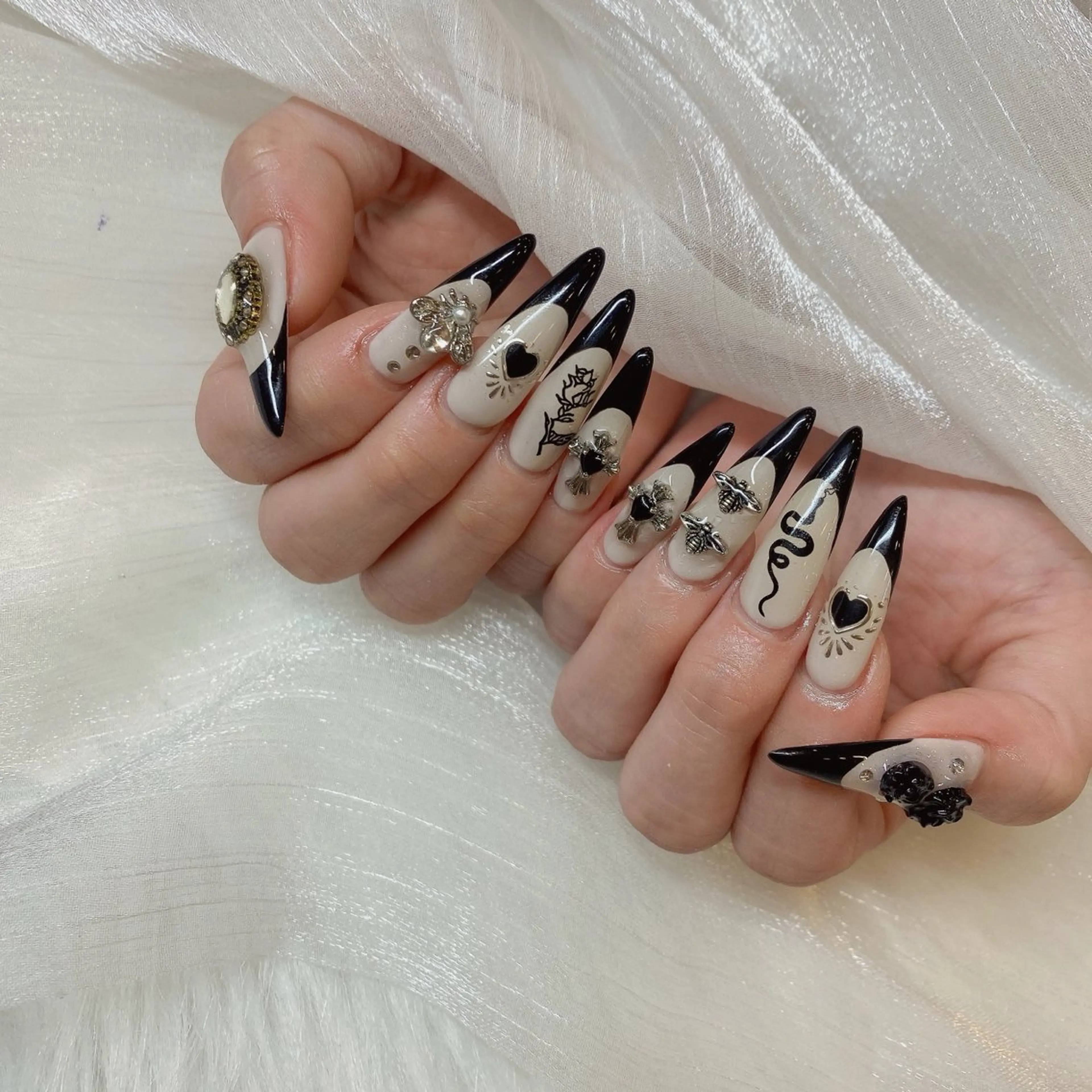 ネイル ハンドネイル ハンドケア COCO ネイルのネイルデザイン