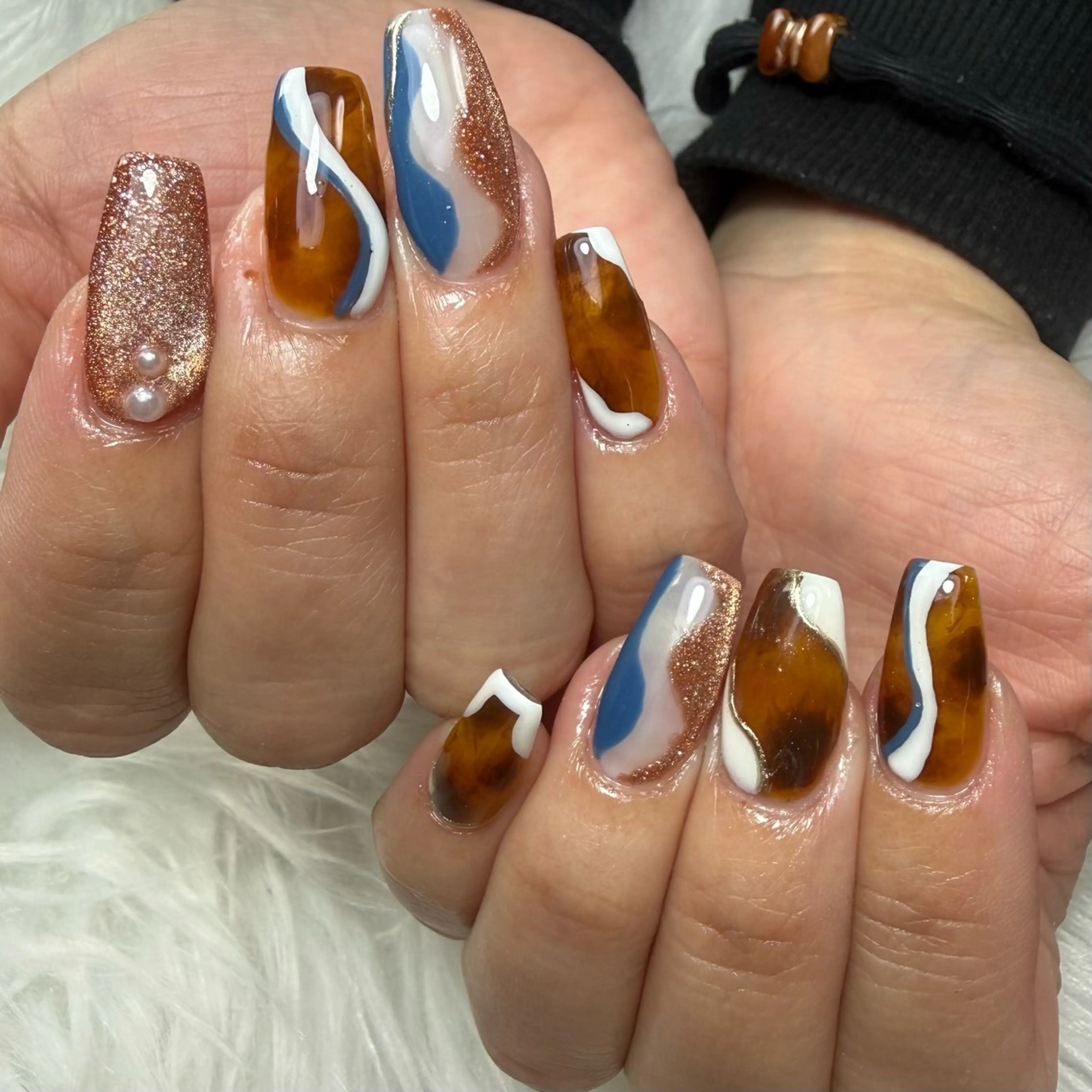 ネイル べっ甲ネイル 持ち込み ハンドネイル L'ino nailのネイルデザイン