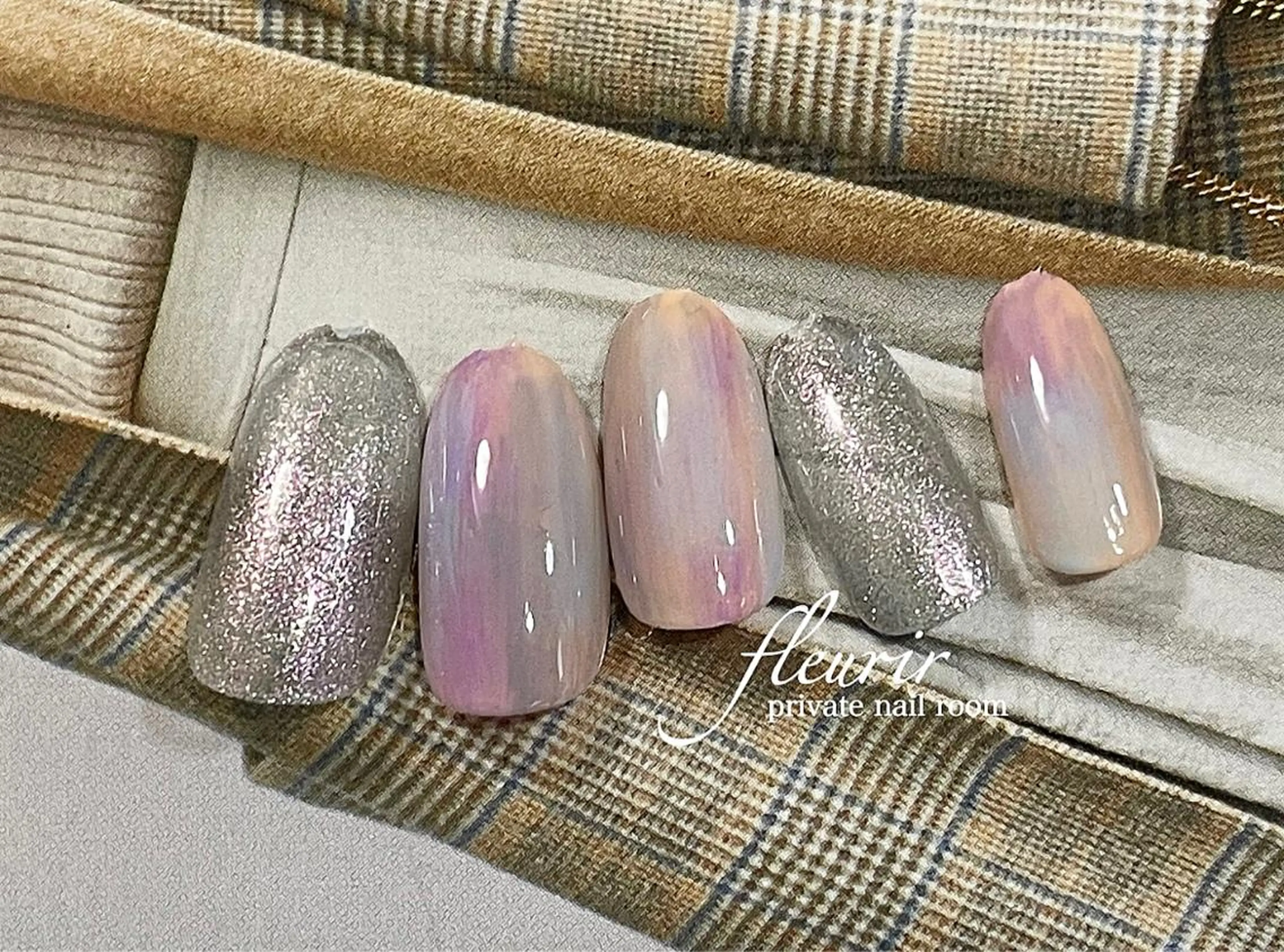 ネイル アートネイル オーロラネイル ブルー 長さ出し ジェルネイル フルリール 【プライベートサロンのネイルデザイン