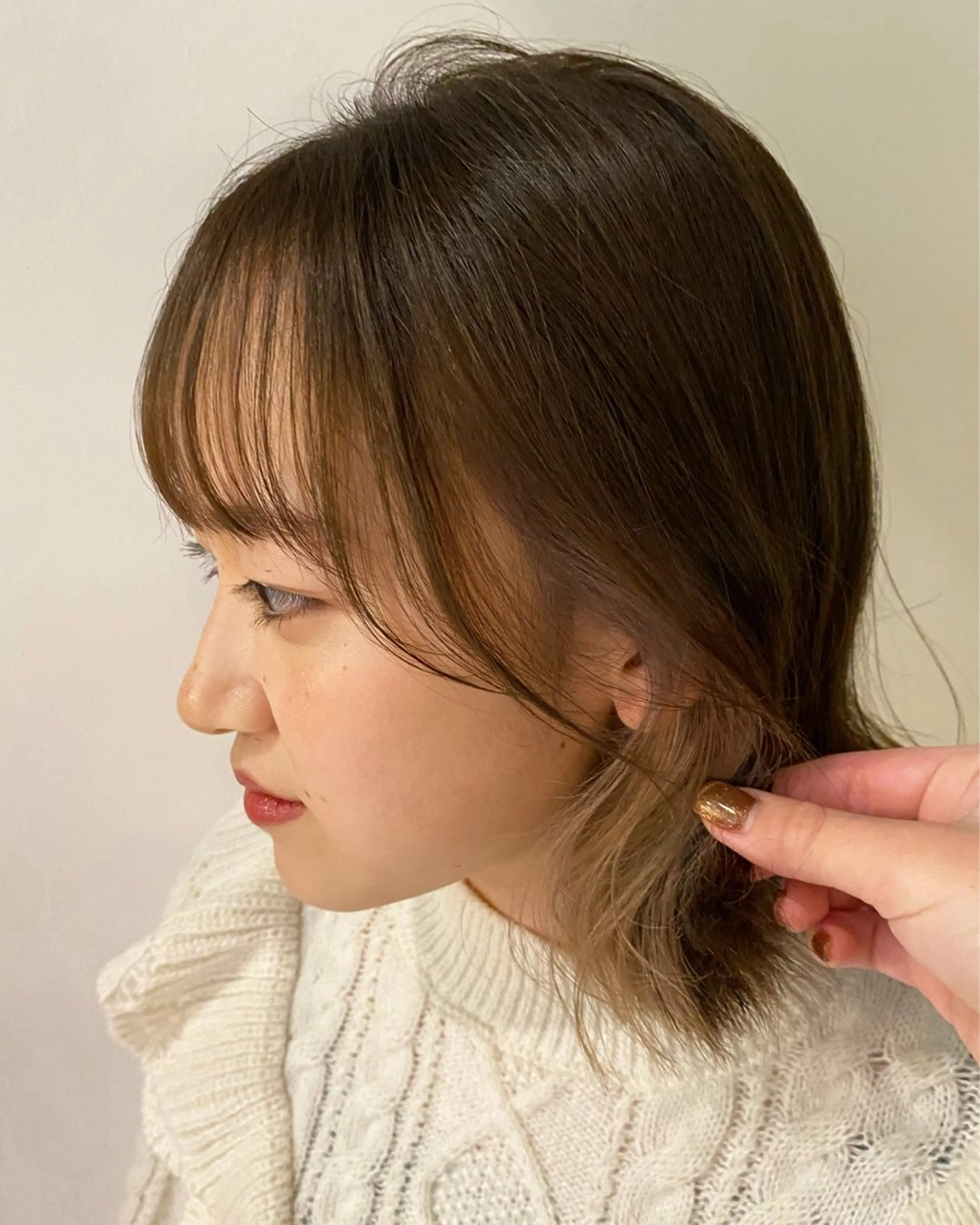 ミディアム カラー ミストバング ベージュカラー ブリーチ ケアブリーチ 透明感カラー ベージュカラー🐏 🤎塚原優芽のヘアスタイル