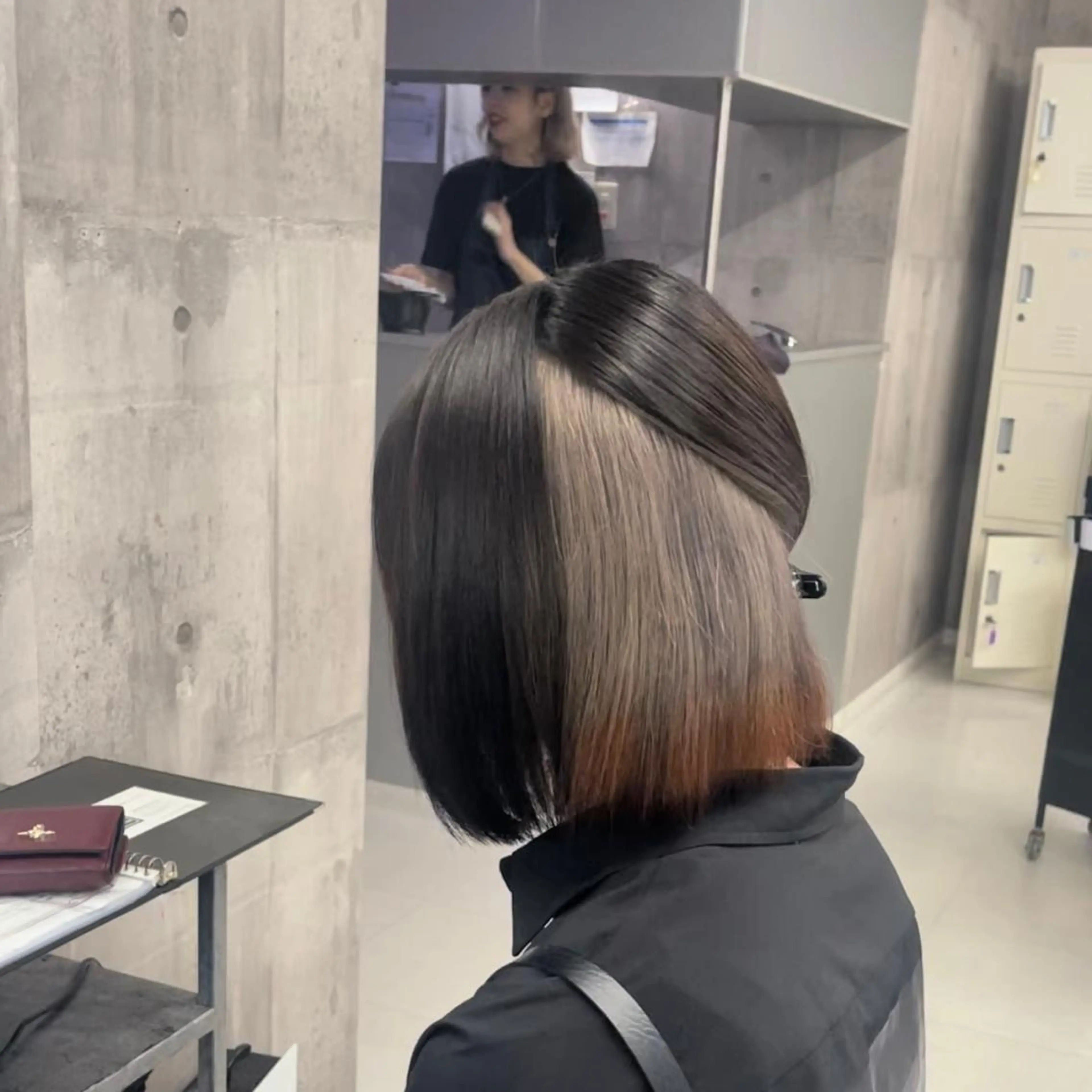 ショート カラー レイヤーの魔術師 𓍼takumi𓍼のヘアスタイル