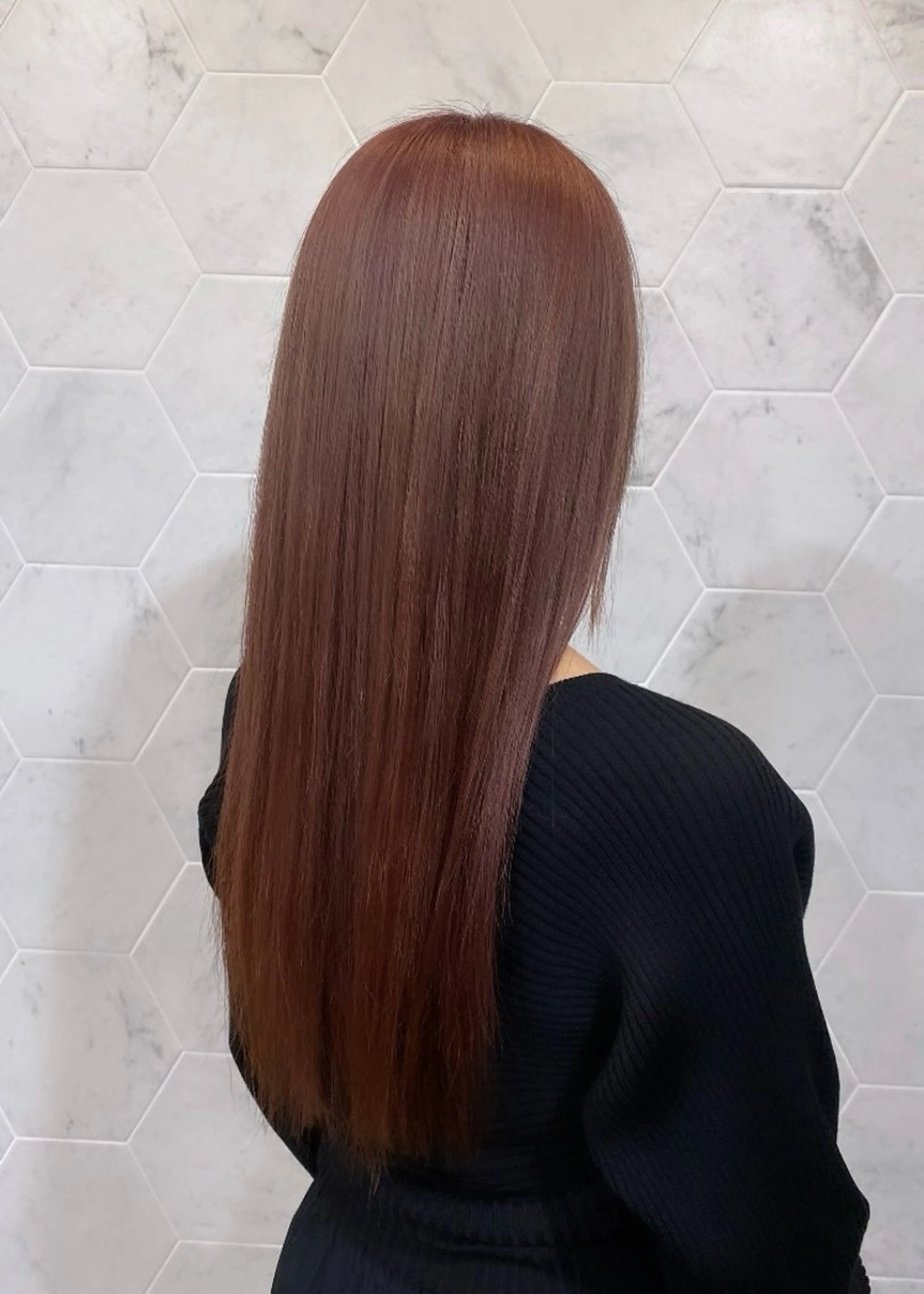 セミロング そうや🐺ブリーチ/ デザインカラーのヘアスタイル