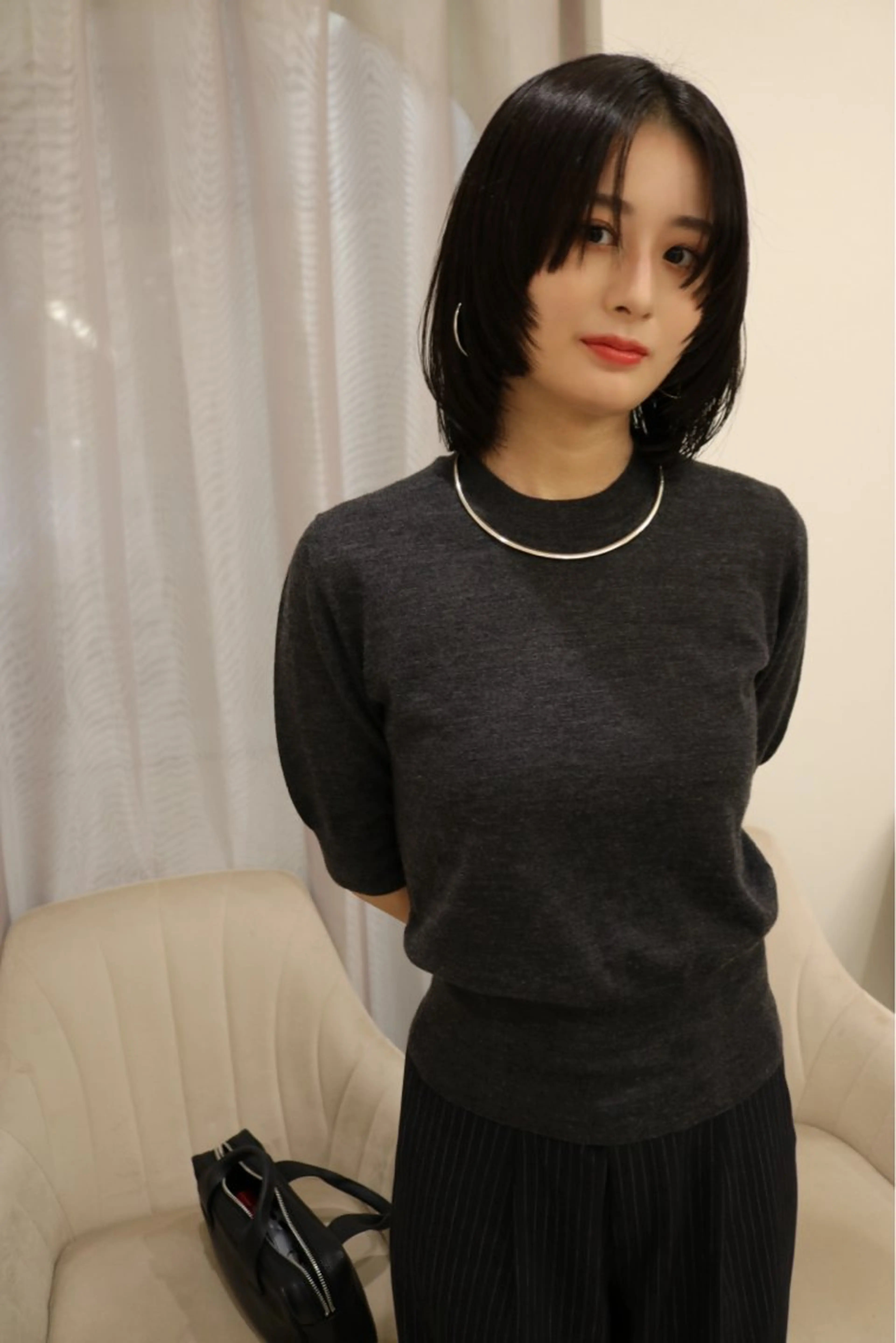 ミディアム カット 松村 澪里のヘアスタイル