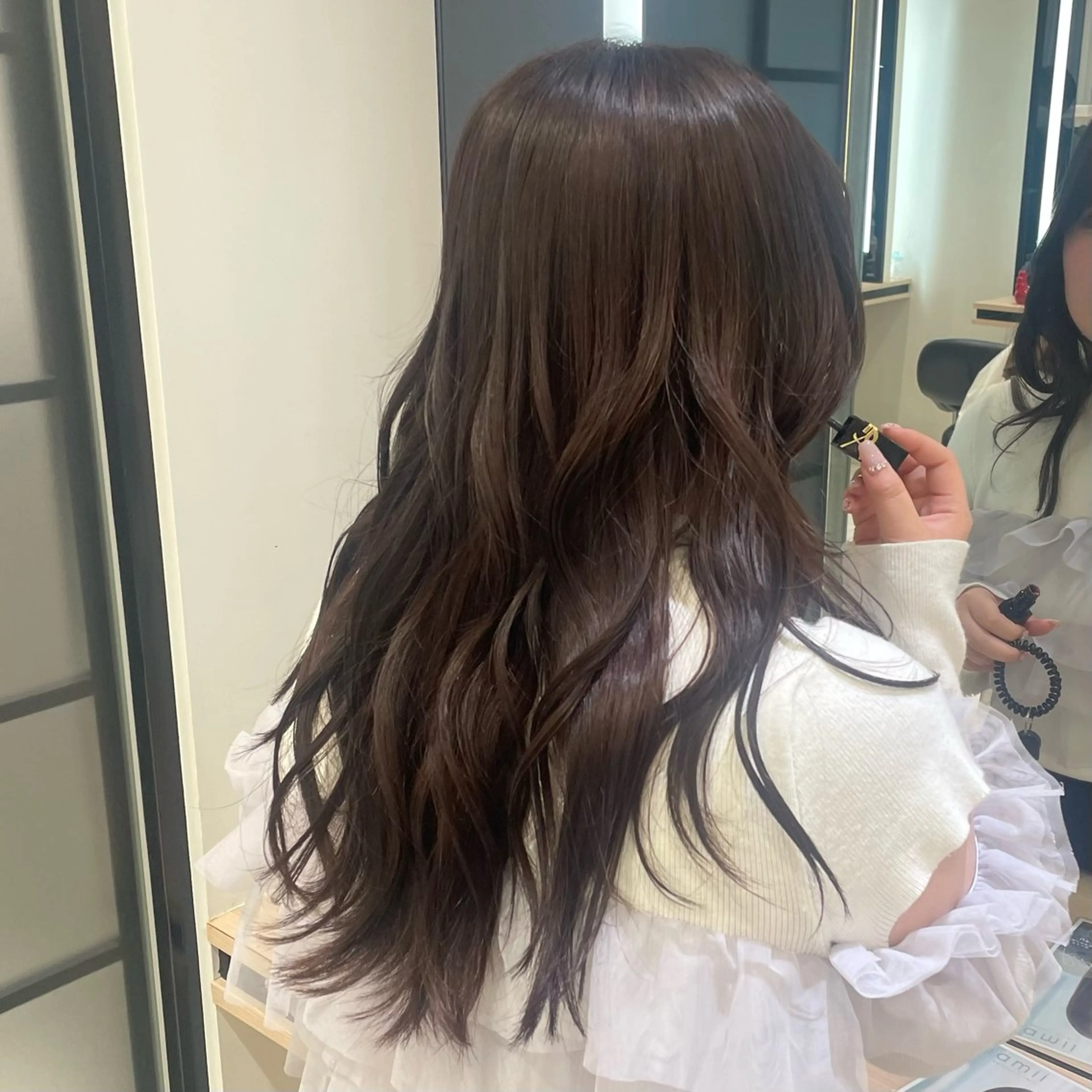 ロング ハルカ/暖色カラー/ ブリーチカラーのヘアスタイル