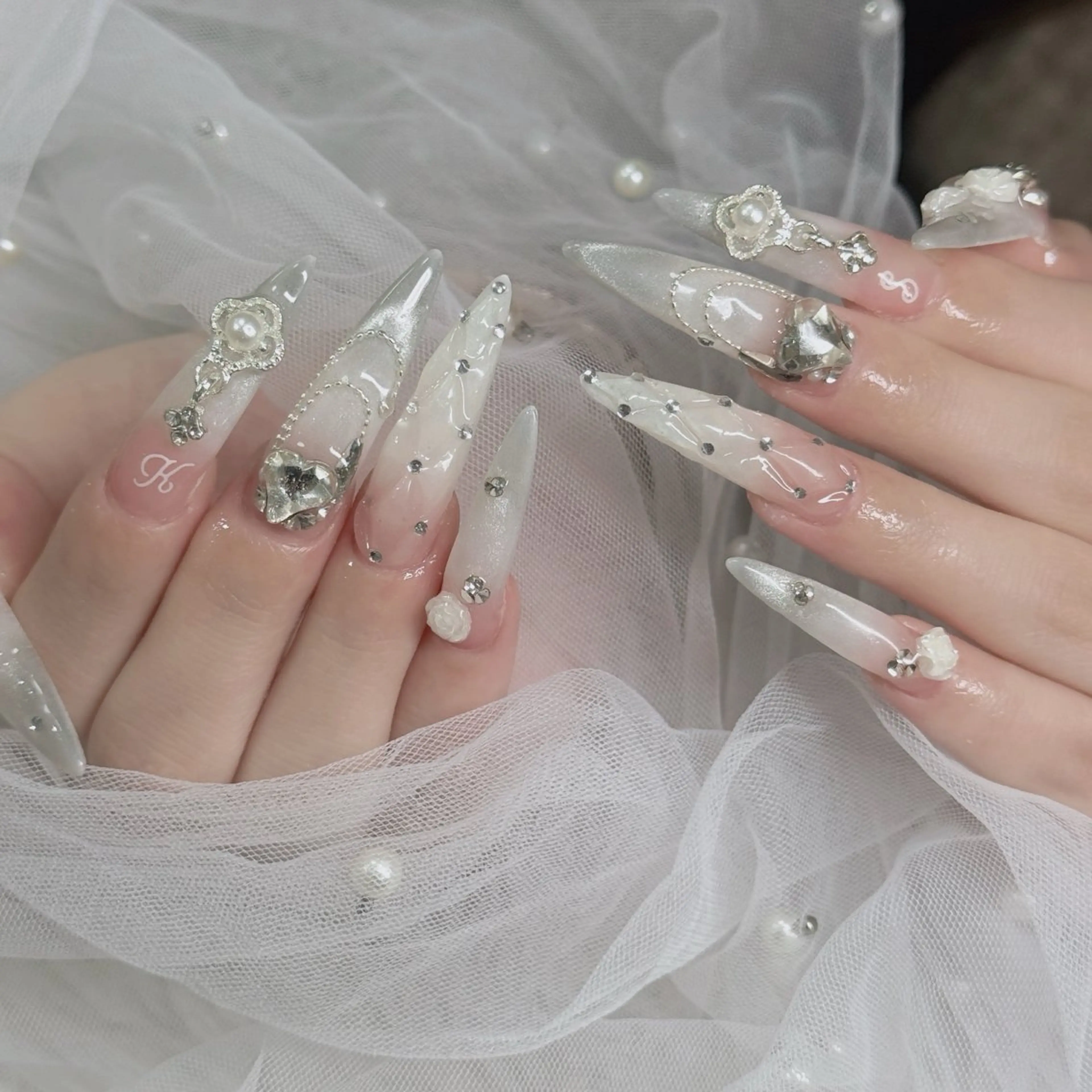 ネイル フットネイル フレンチネイル グラデーション 韓国ネイル ロングネイル ハンドネイル Hani Nail Salonのネイルデザイン