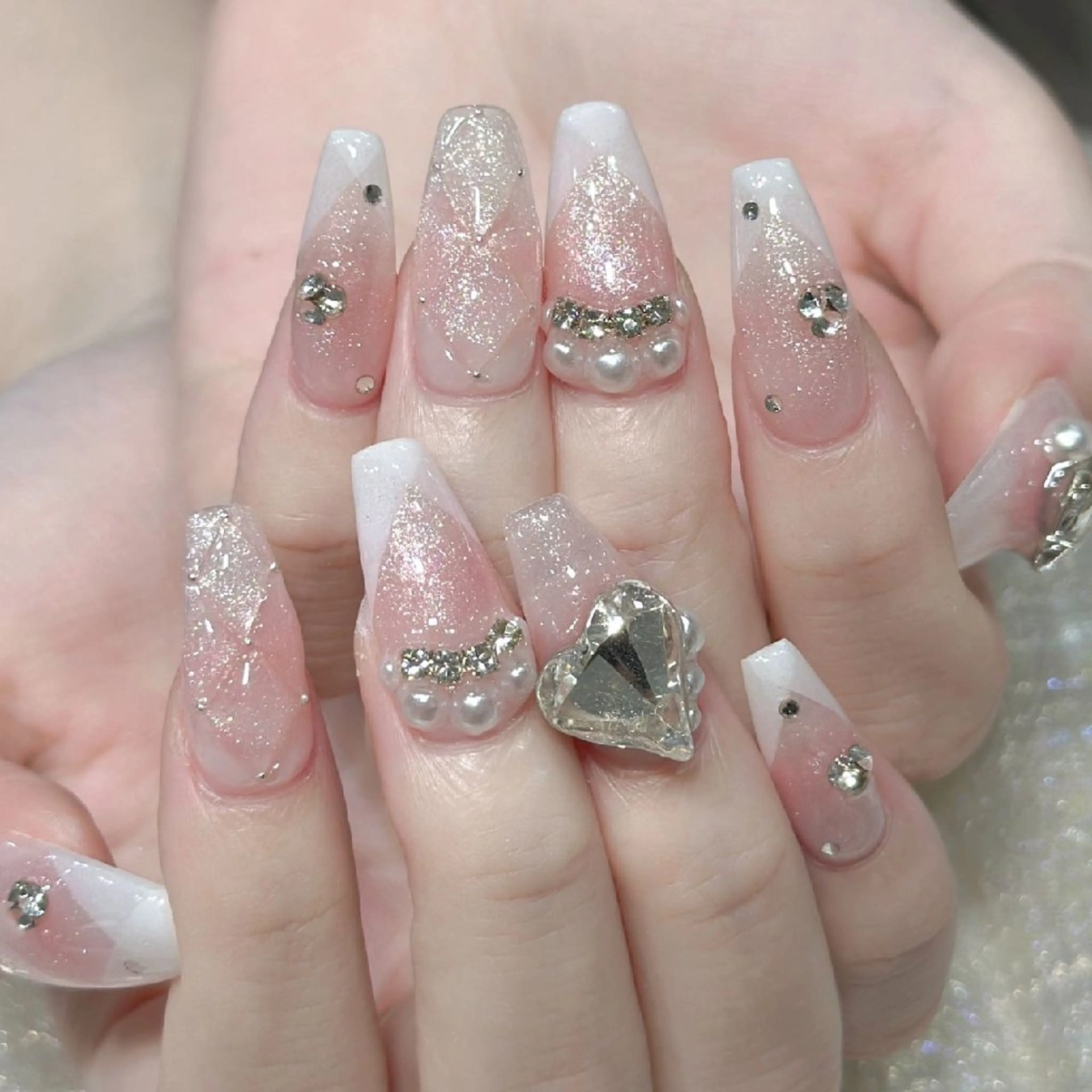 ネイル ハンドネイル Queens みなみのネイルデザイン