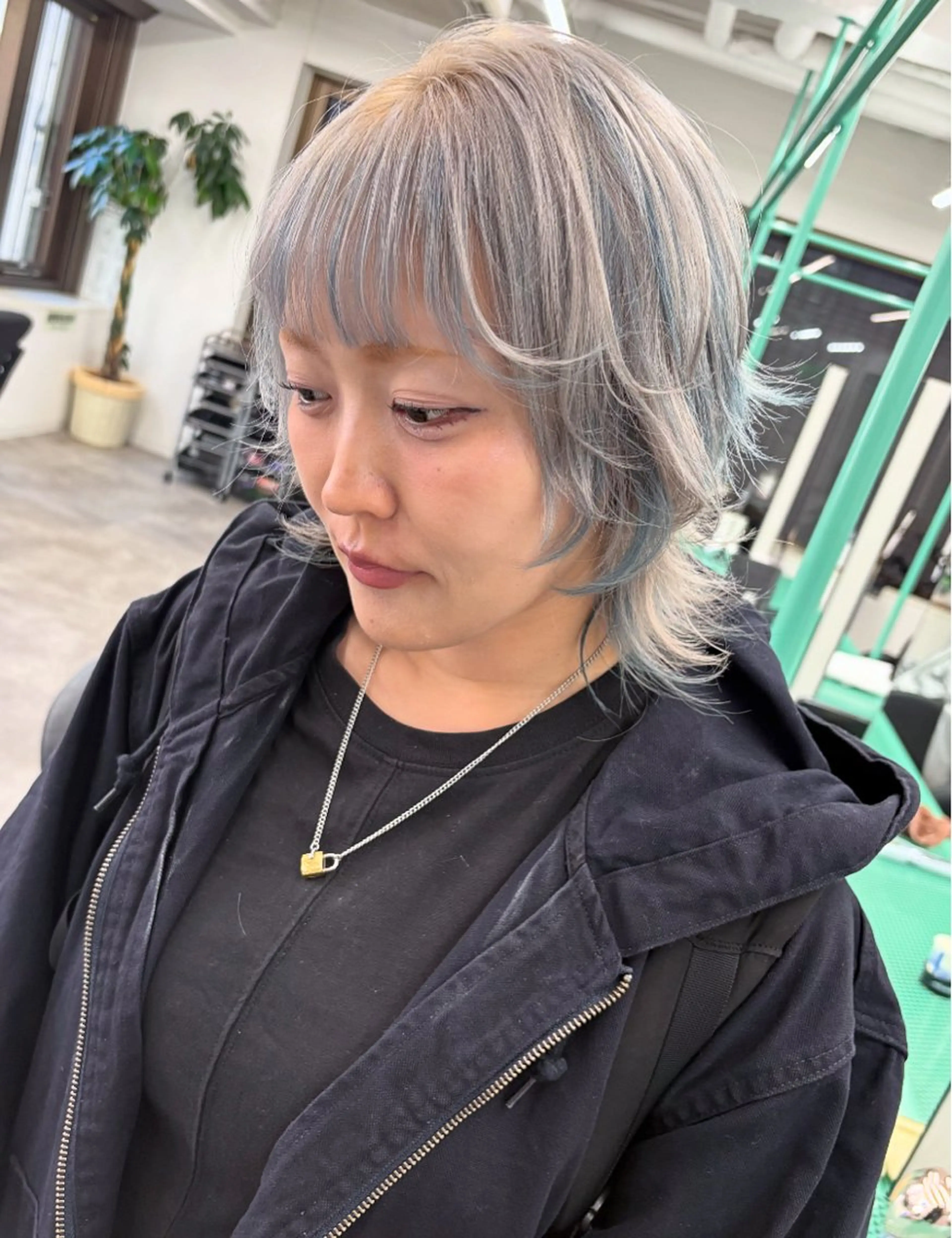 ミディアム カット ヘアカラー 綾乃/デザインカラー /ハイトーン/ボブのヘアスタイル