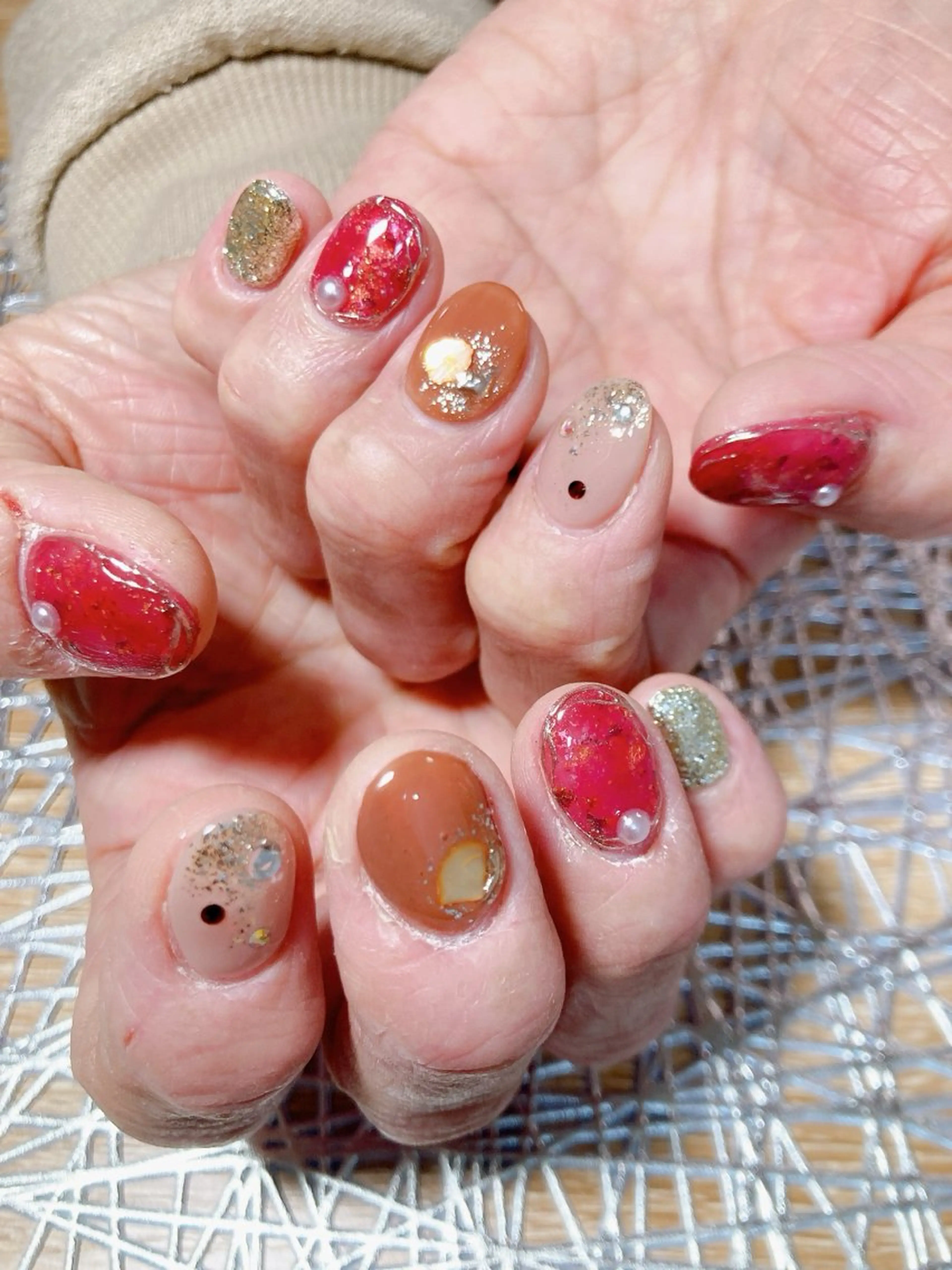 ネイル ECLAT エクラ所属・寺山 千鶴のネイルデザイン