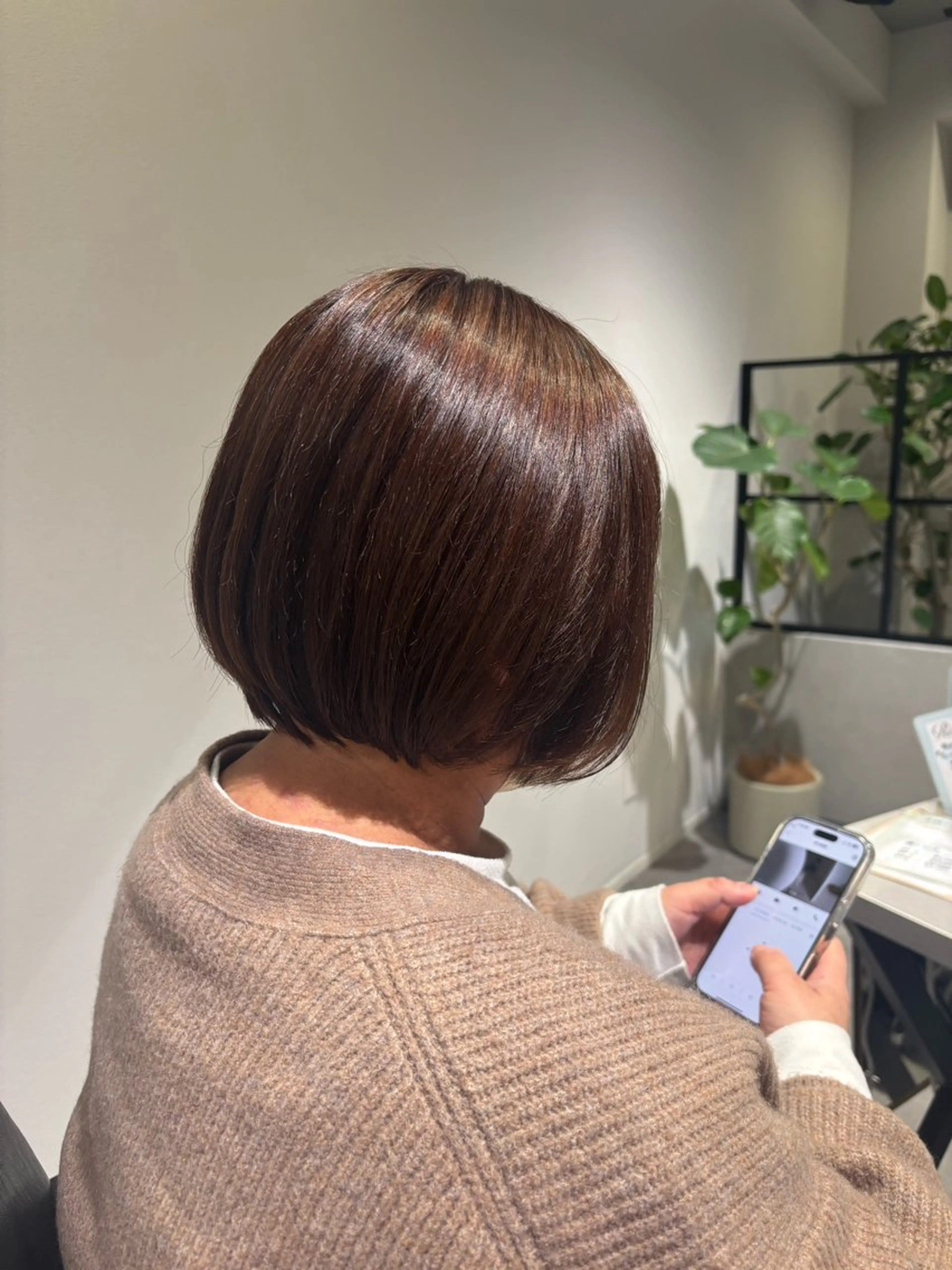 ミディアム ショートボブ ボブ カット 長尾ゆりの/ボブ/ ベージュ/ハイトーンのヘアスタイル