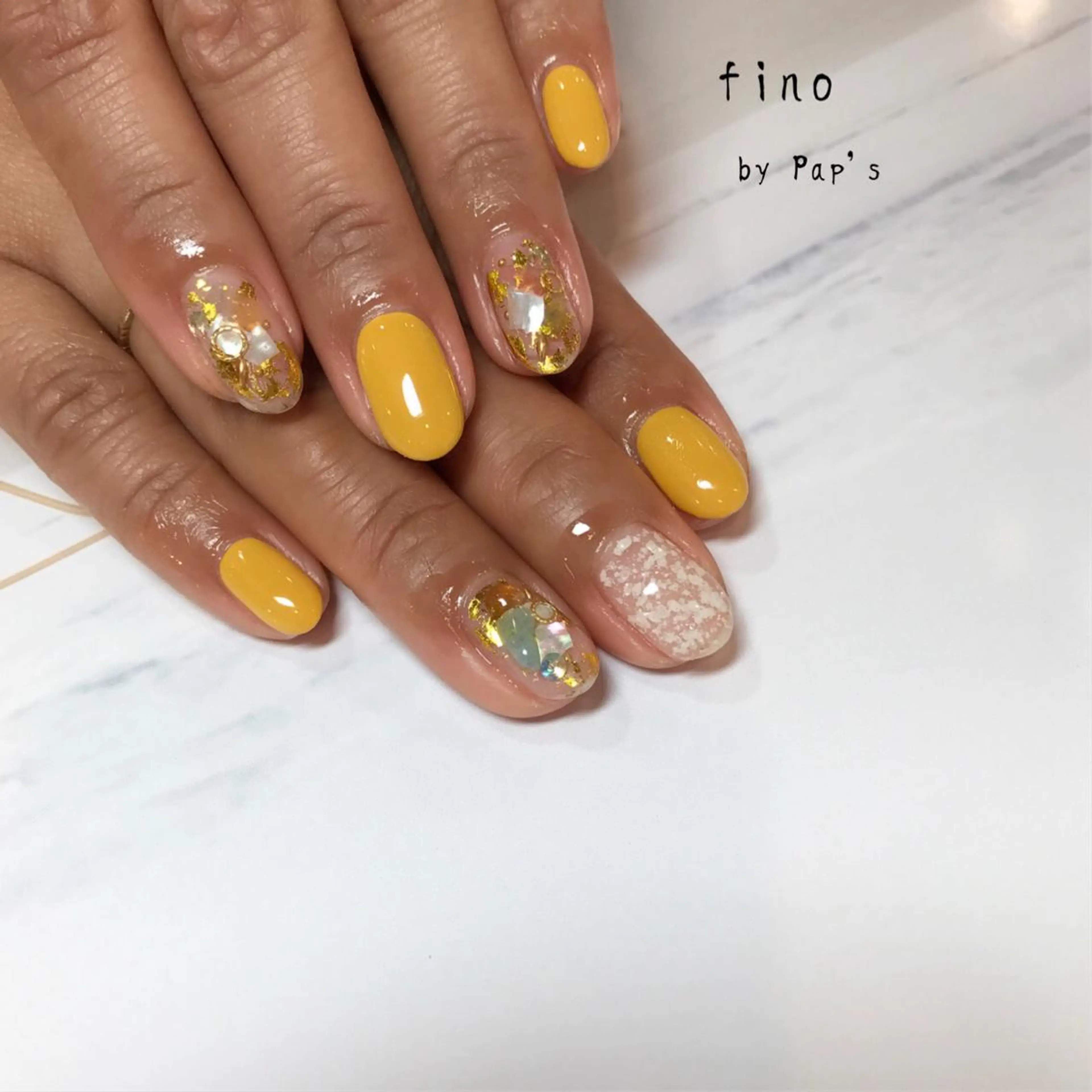 ネイル fino by Pap's所属・西畠 真由美のネイルデザイン