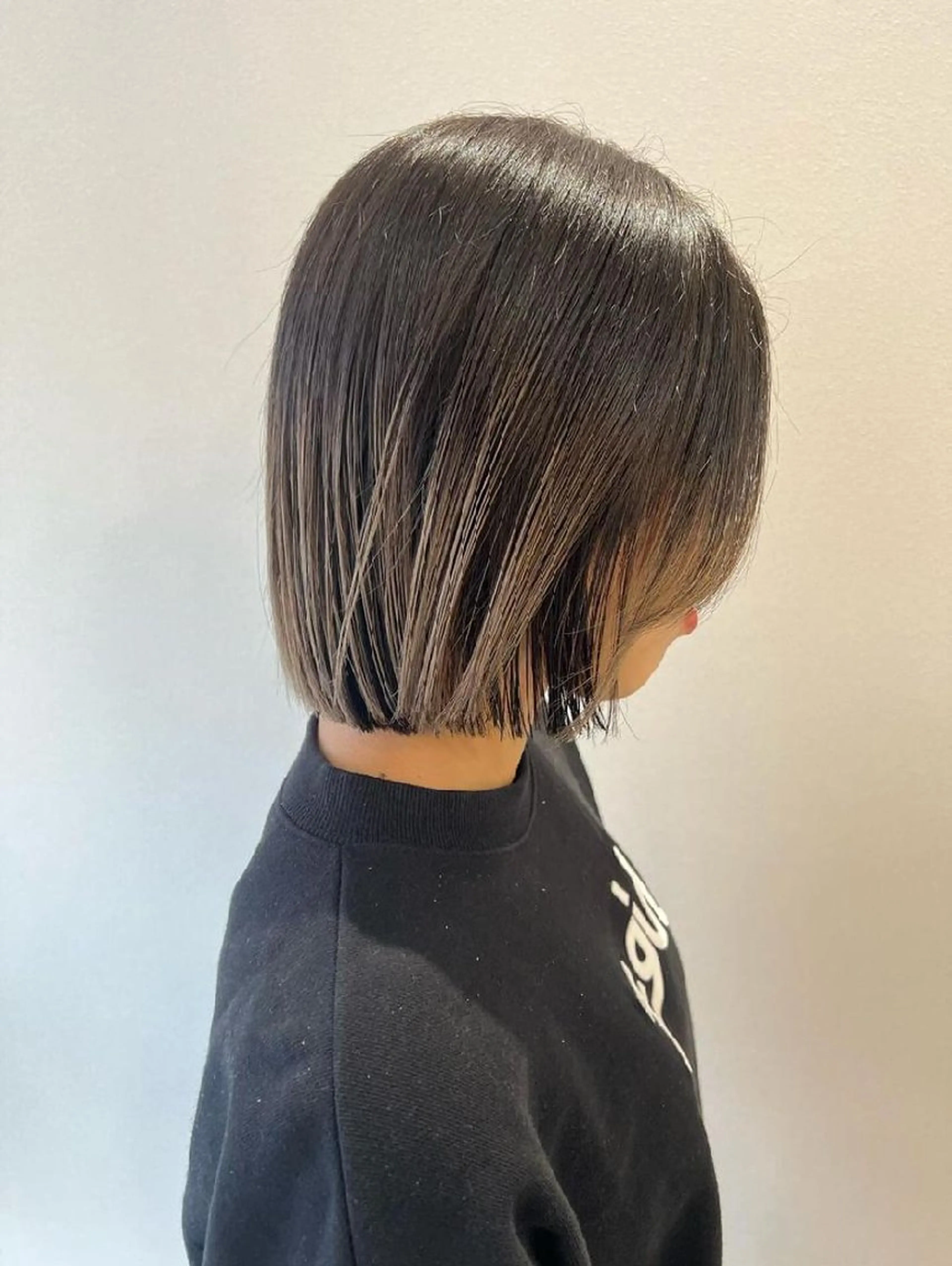 ミディアム カラー ブリーチ 伸ばしかけ カット ヘアカラー トリートメント ヘッドスパ 廣野 有香のヘアスタイル