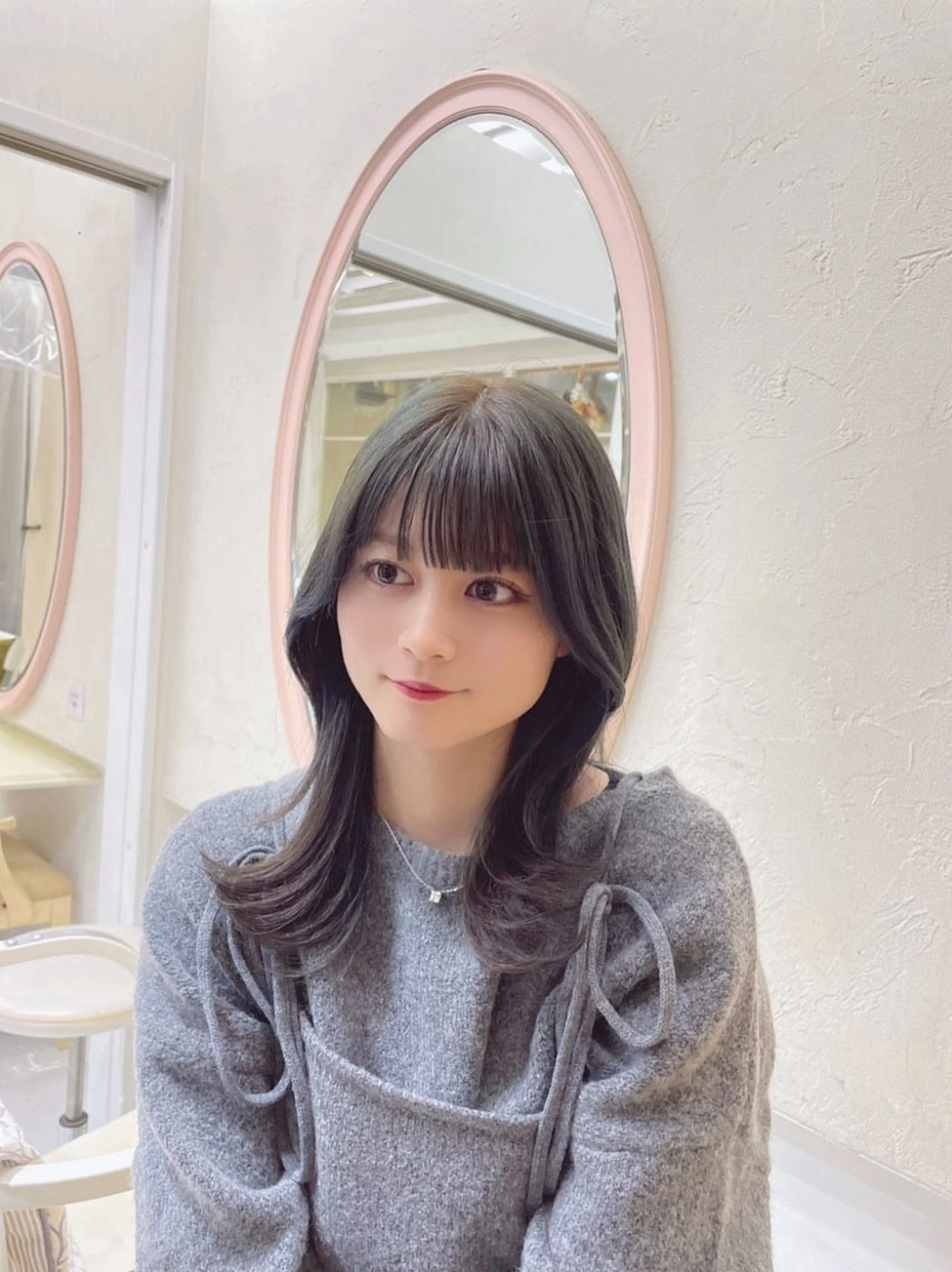 ミディアム カラー くびれヘア 韓国風ヘア loa所属・🦋韓国hair🦋 エクステ店長sakiのヘアスタイル