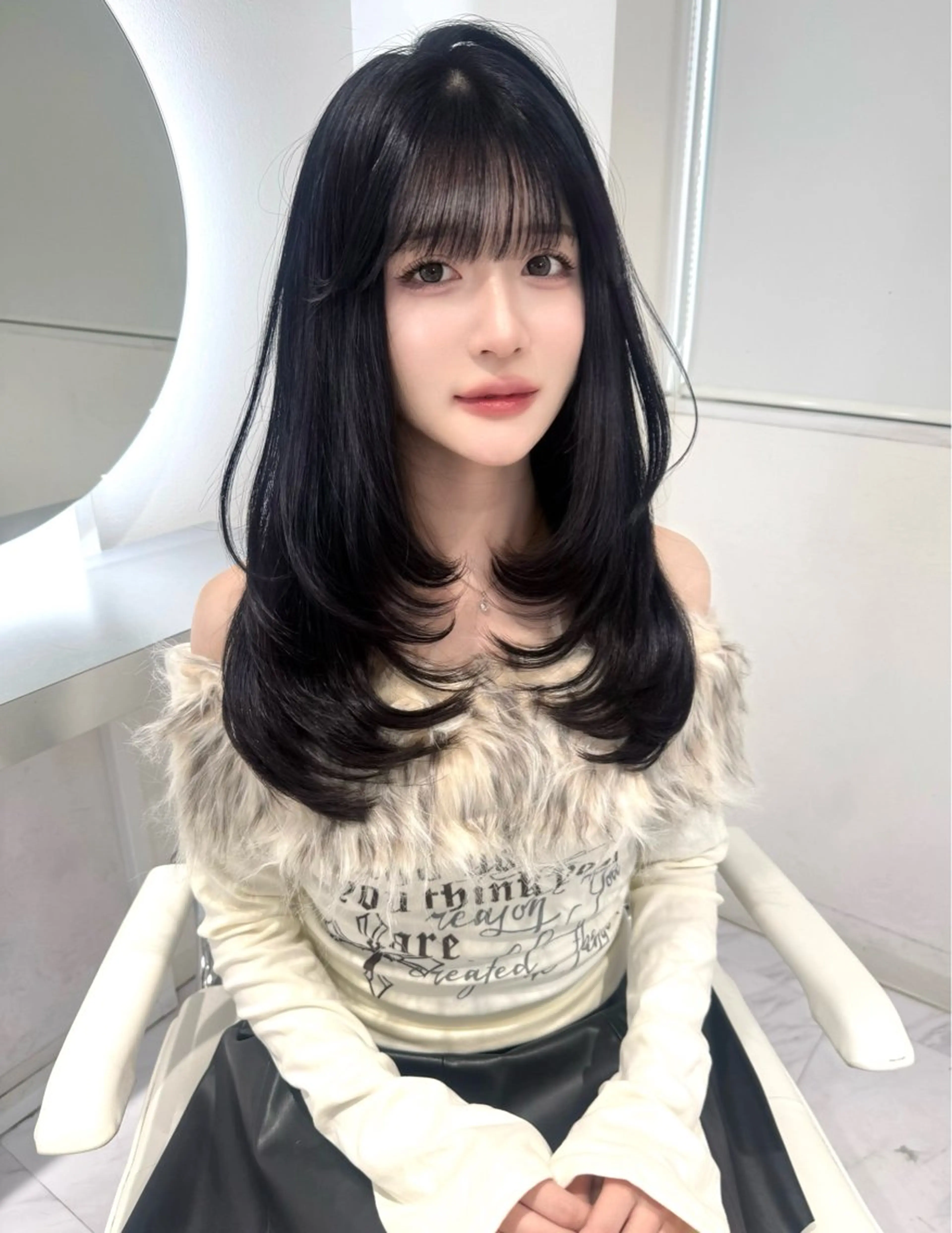 ロング レイヤーカット ローレイヤー 小顔カット レイヤーカット🫧 🎀Tomoka🎀のヘアスタイル