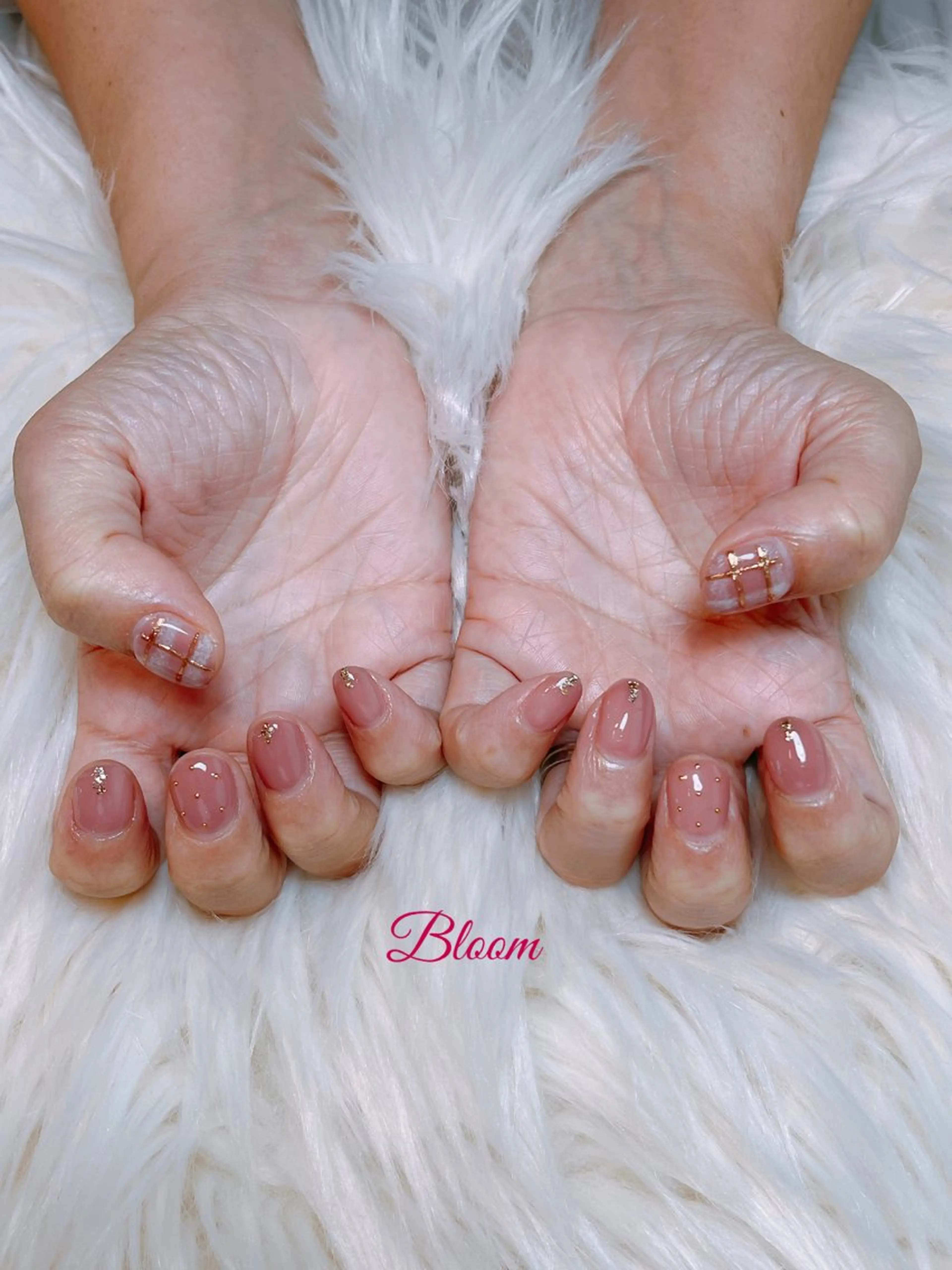 ネイル ジェルネイル キラキラネイル オフィスネイル シンプルネイル Bloom Nail Salonのネイルデザイン