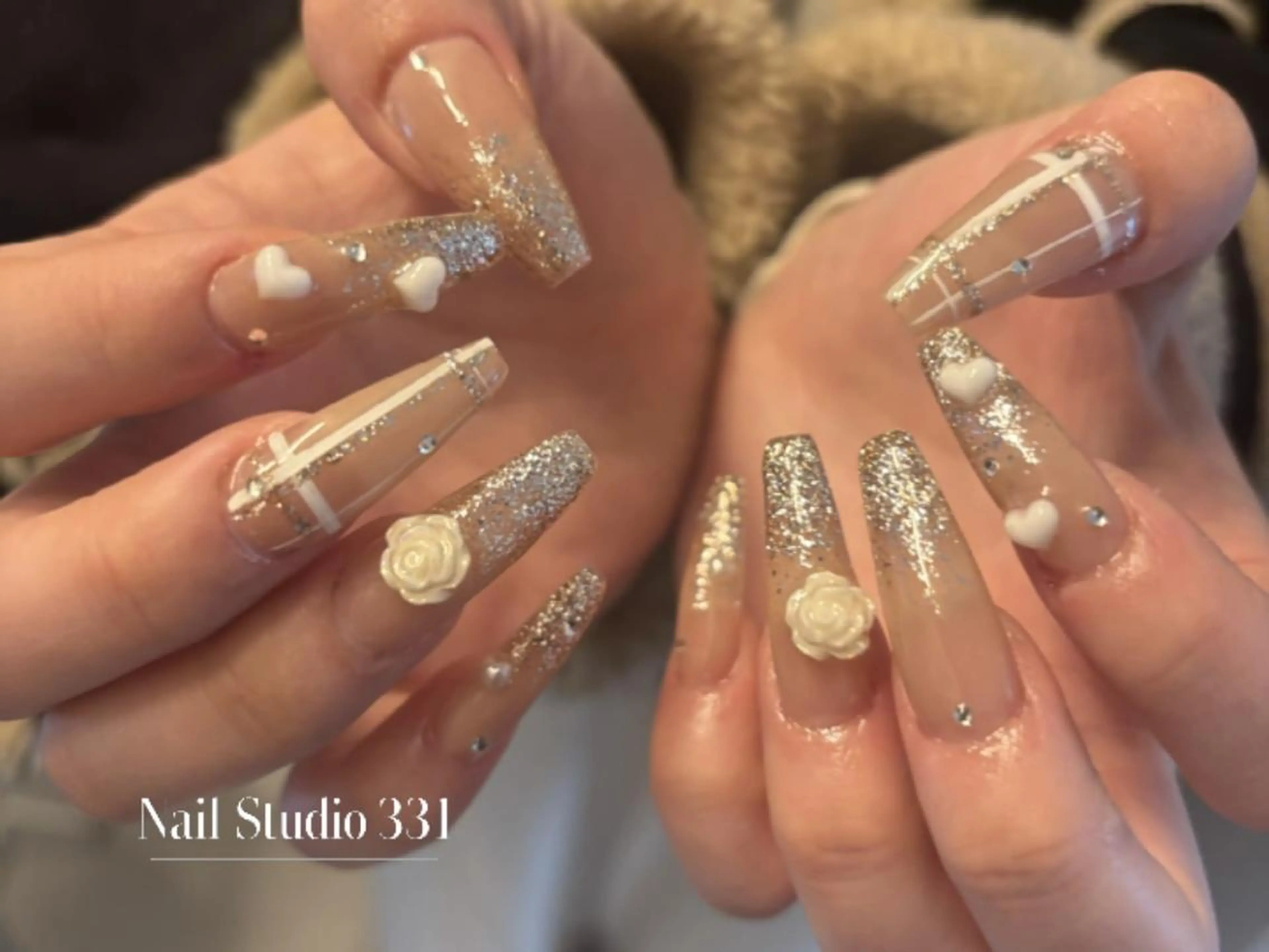 ネイル 鶴田 ひとみエンジェルのネイルデザイン