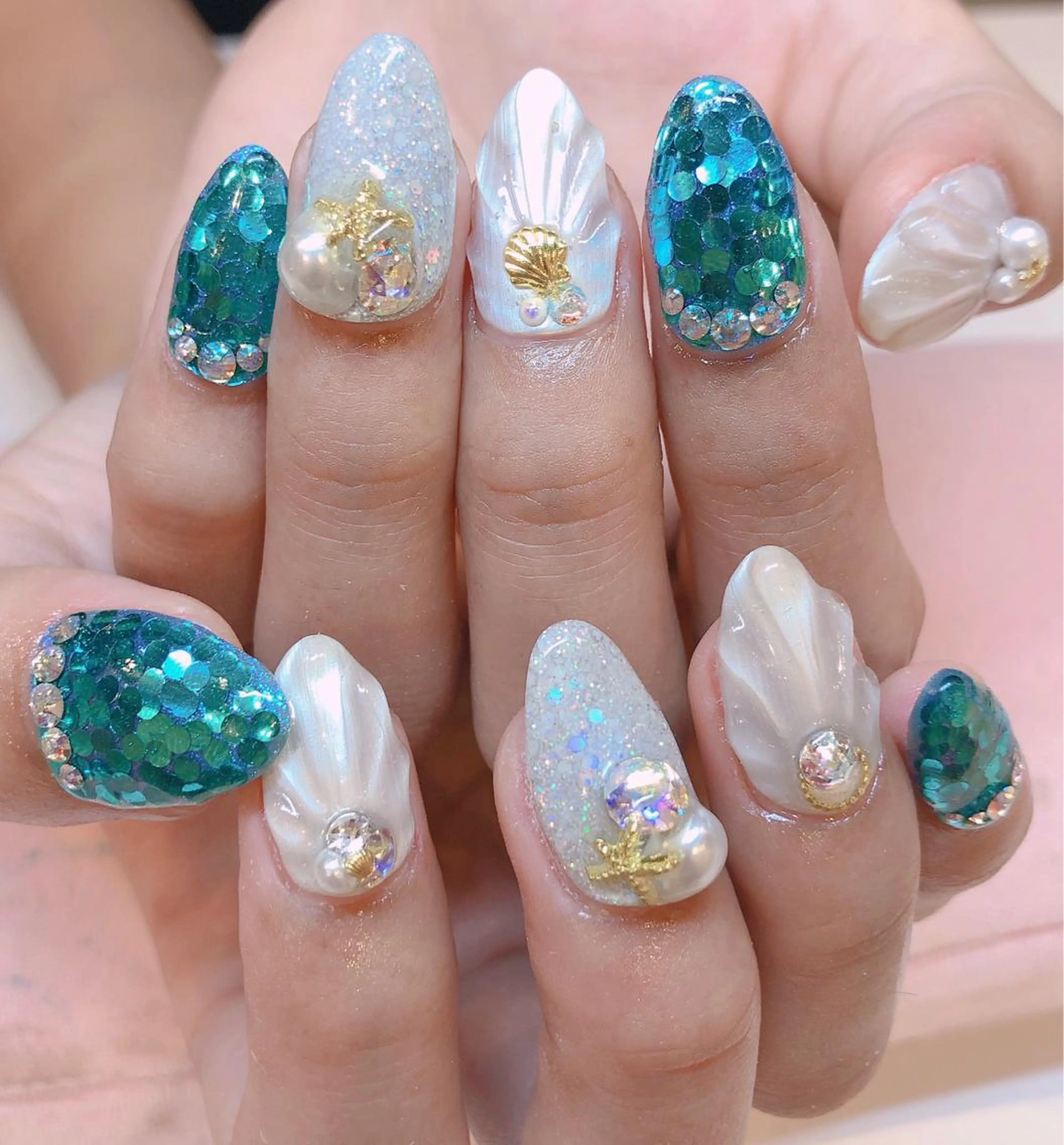 ネイル エムズ エムズのマツエク・マツパデザイン