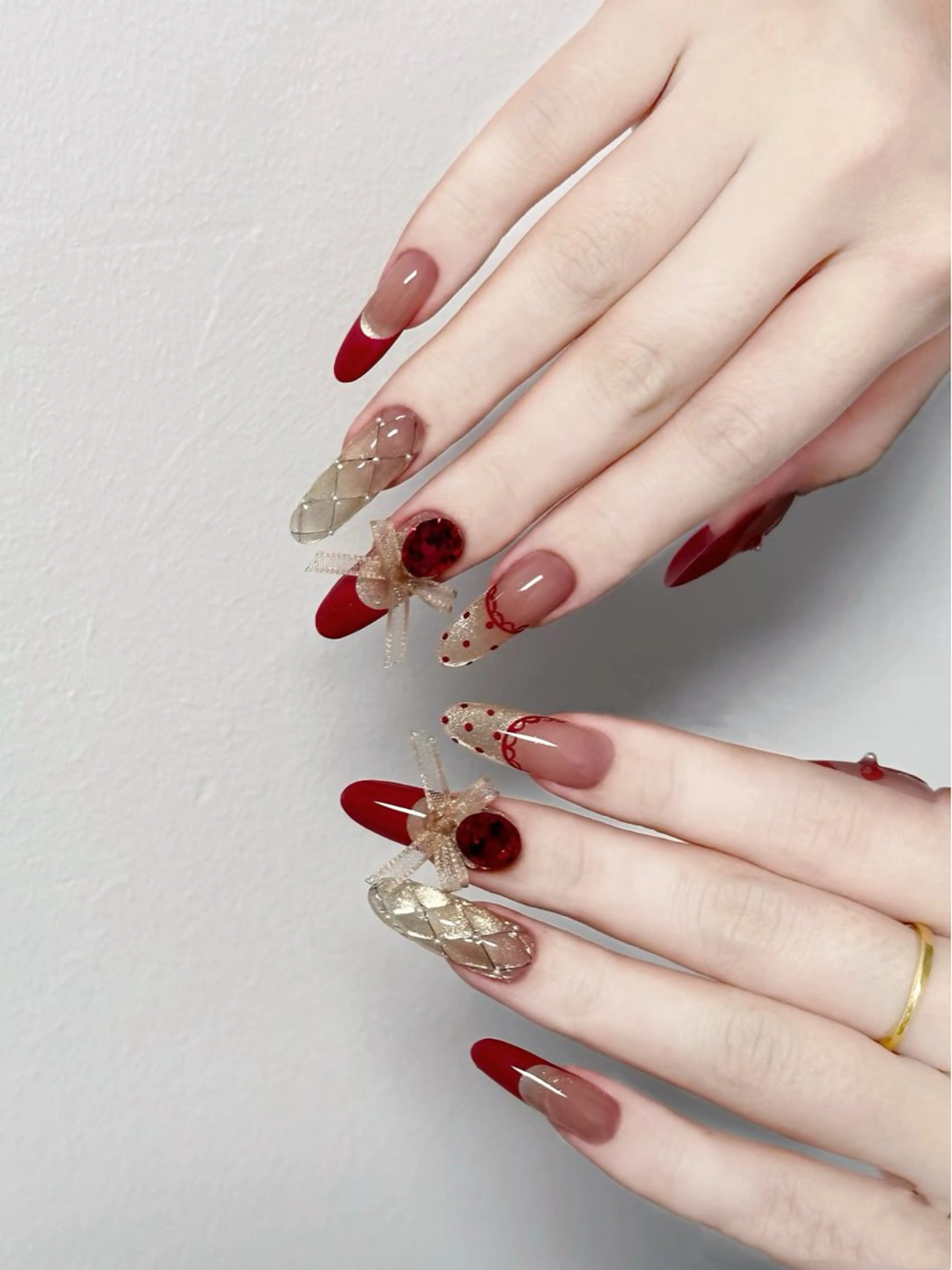 ネイル フラワーネイル フレンチネイル ジェルネイル ガラスフレンチ ハート ハンドネイル BabyYouMi nailのネイルデザイン