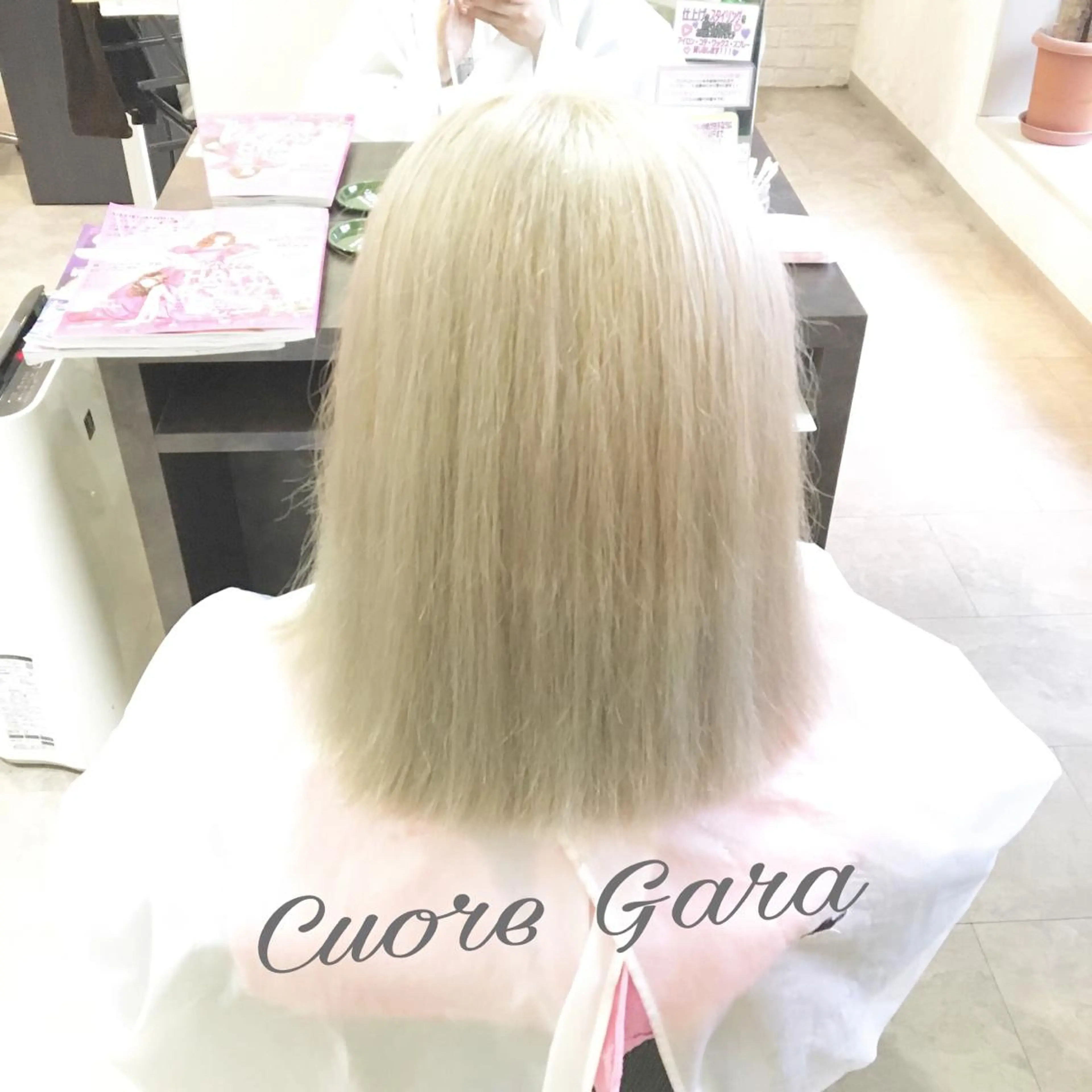 ミディアム カラー ヘアカラー トリートメント 💓シールエクステ ルミエールのヘアスタイル