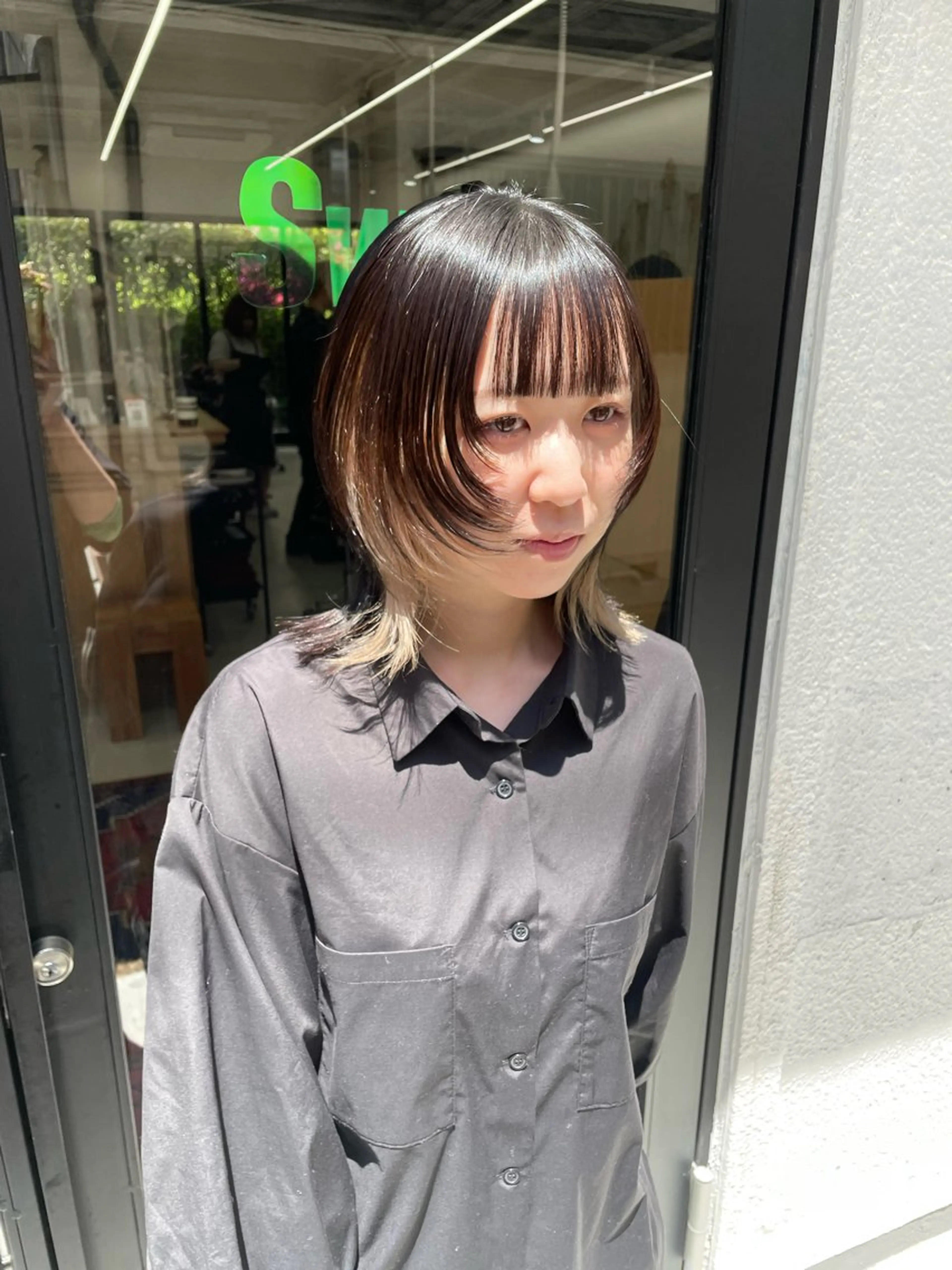 ミディアム カラー パーマ ヘアアレンジ ベージュカラー インナーカラー ウルフカット カット ヘアカラー トリートメント tatsumi/ボブ ウルフ/レイヤーのヘアスタイル