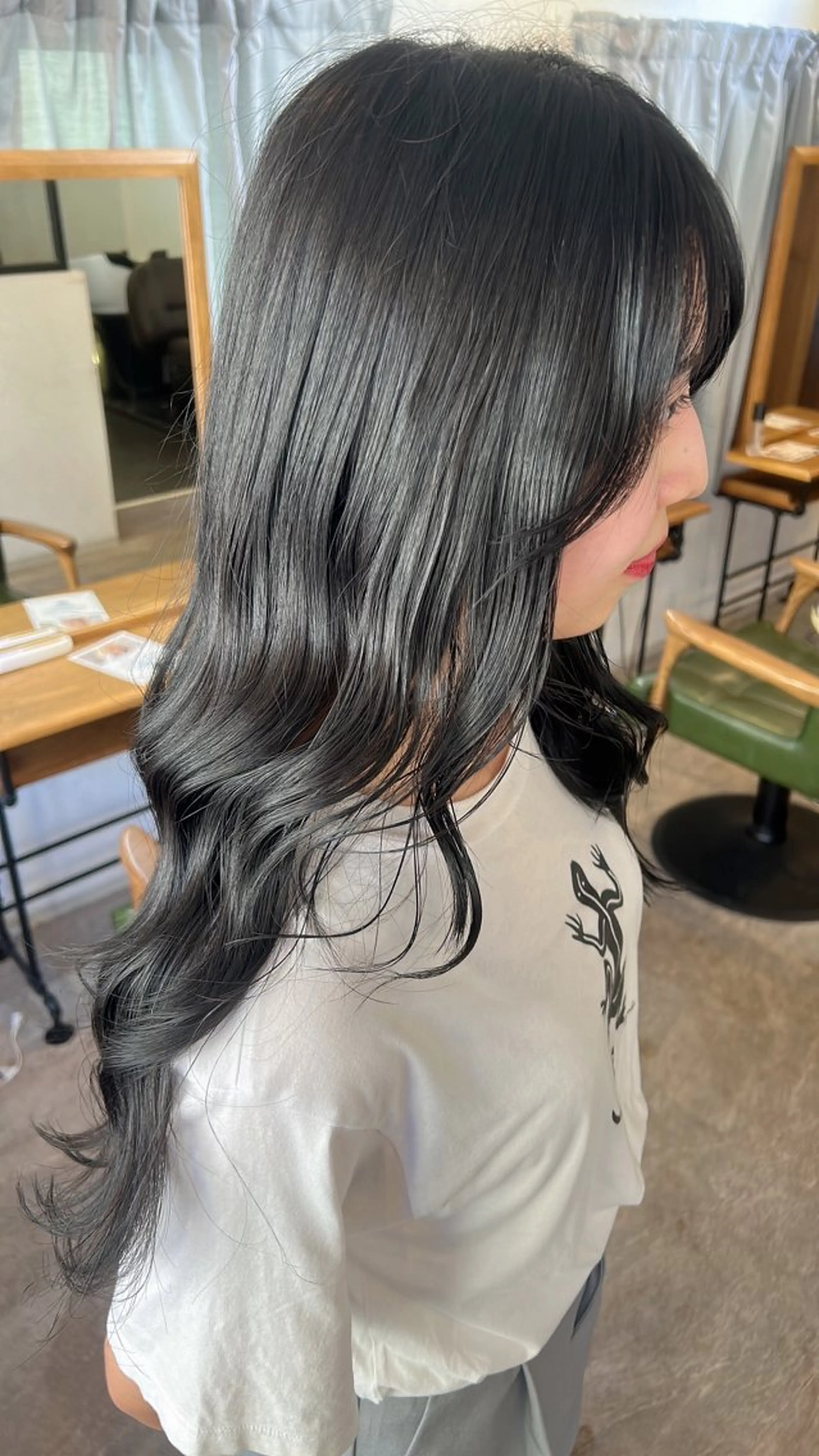 ロング カラー カット ヘアカラー トリートメント Yo ／ ulu.のヘアスタイル