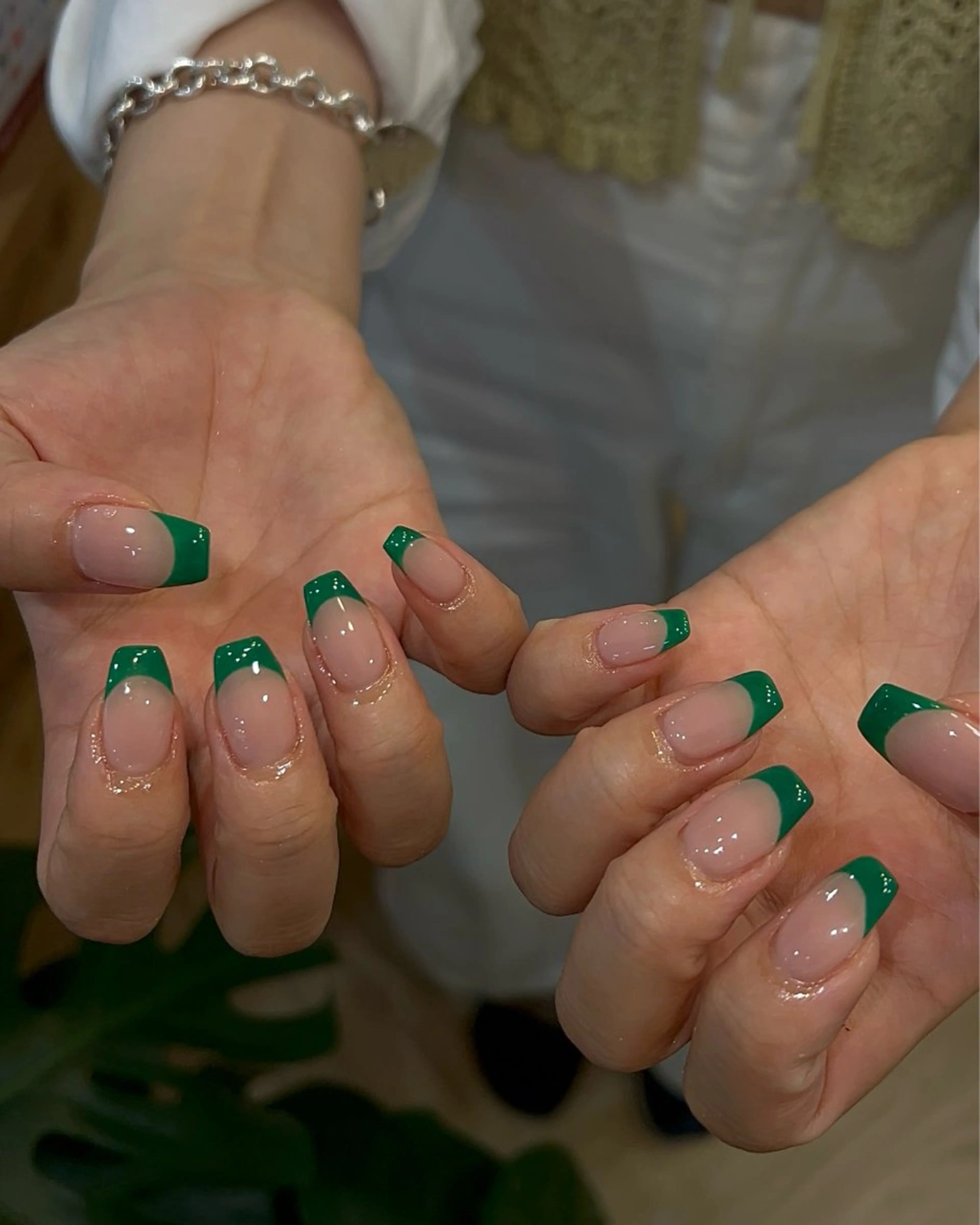 ネイル ハンドネイル フットネイル ハンドケア Nes.Nail所属・Miyagi Asamiのネイルデザイン