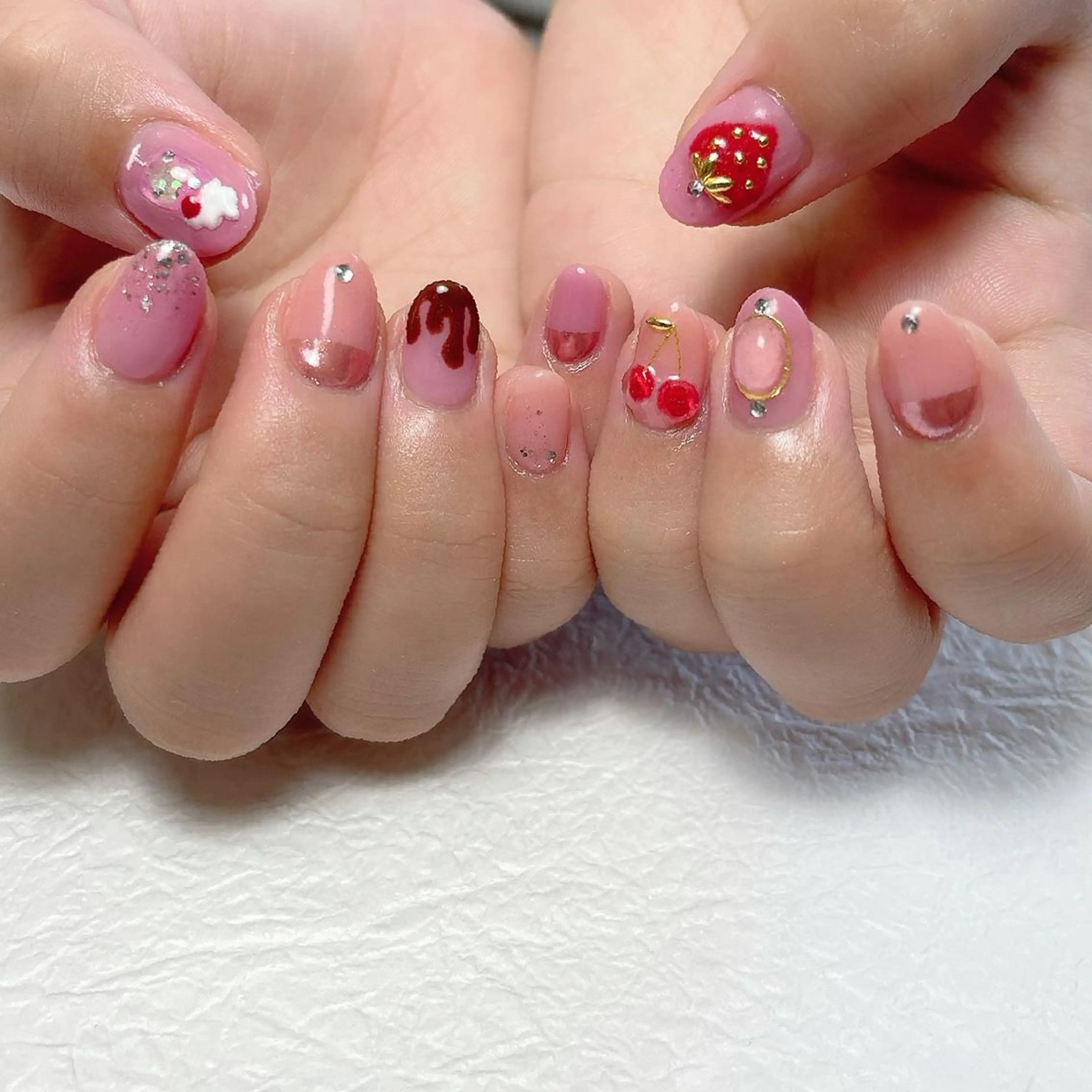 ネイル アートネイル ジェルネイル キラキラネイル ミラーネイル ニュアンスネイル Y nail なんば堀江店のネイルデザイン