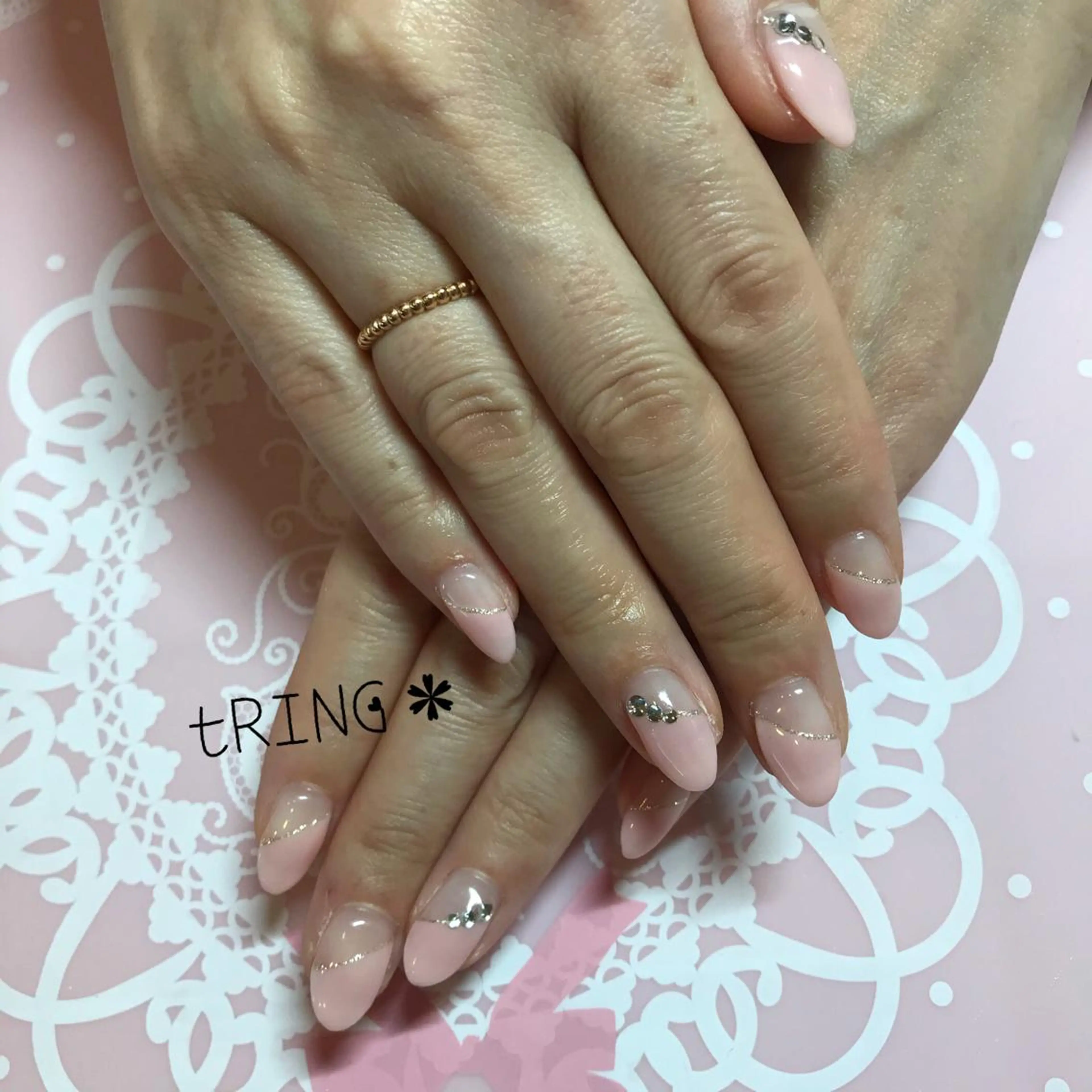 ネイル シンプルネイル ストーンネイル ハンドネイル tRING＊ しいの木台のネイルデザイン