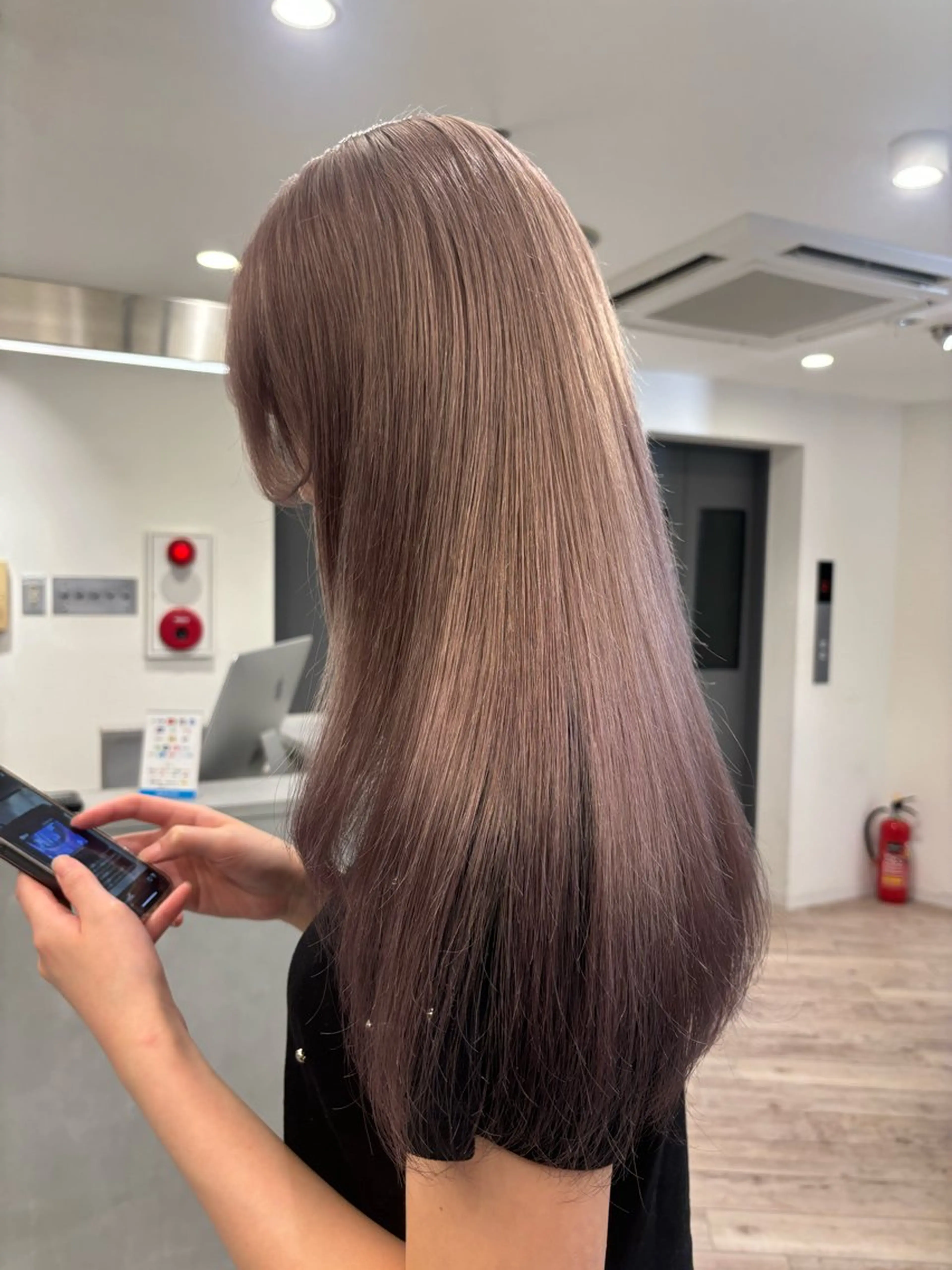 ロング カラー 猪狩 有紗のヘアスタイル