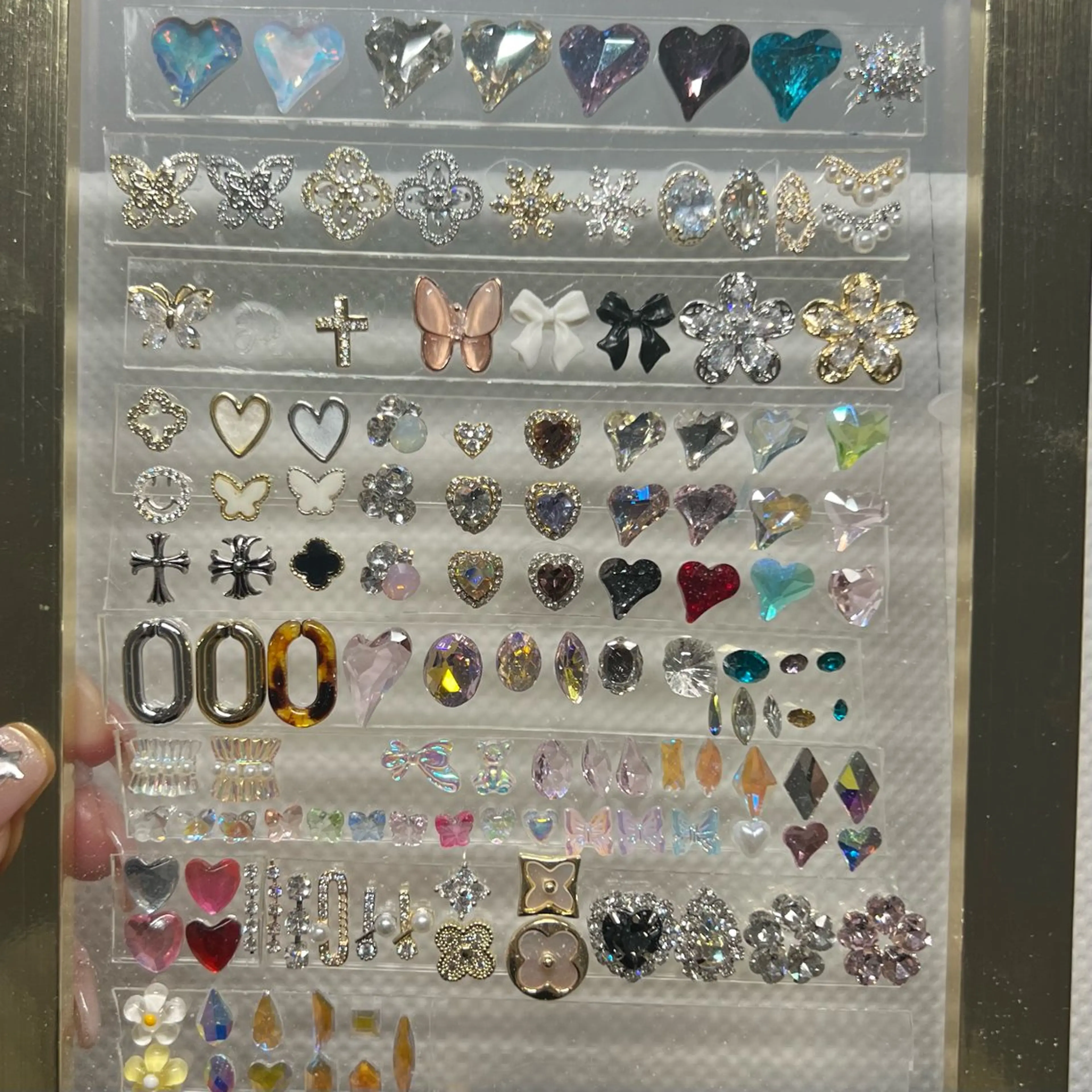 ネイル ジェルネイル 韓国ネイル ラメ(グリッター) マグネットネイル 持ち込み ハンドネイル -nail salon-Reward所属・nail salon Rewardのネイルデザイン