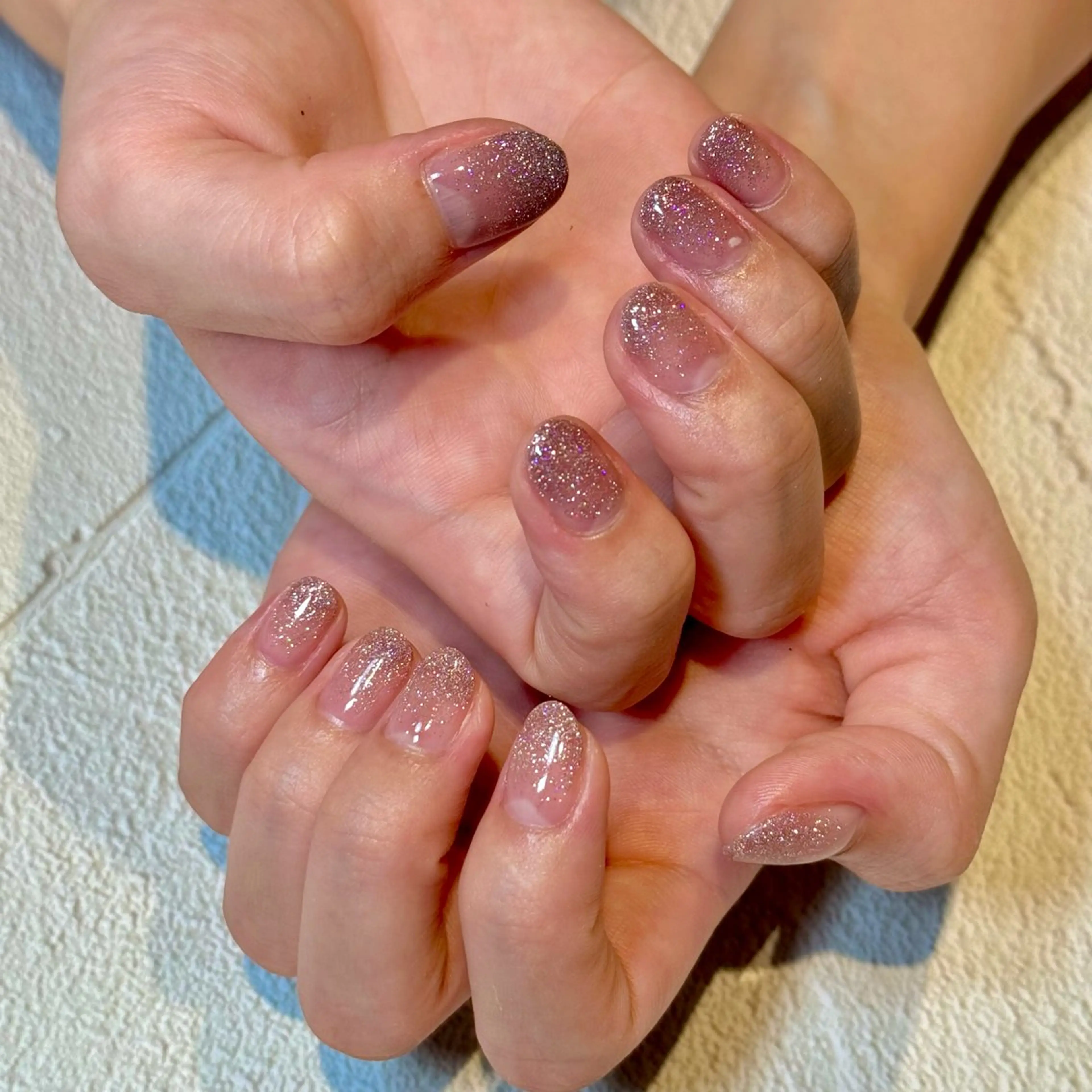 ネイル グラデーション ラメ(グリッター) ラメグラデーション ハンドネイル EARTH浦添店 村吉のネイルデザイン