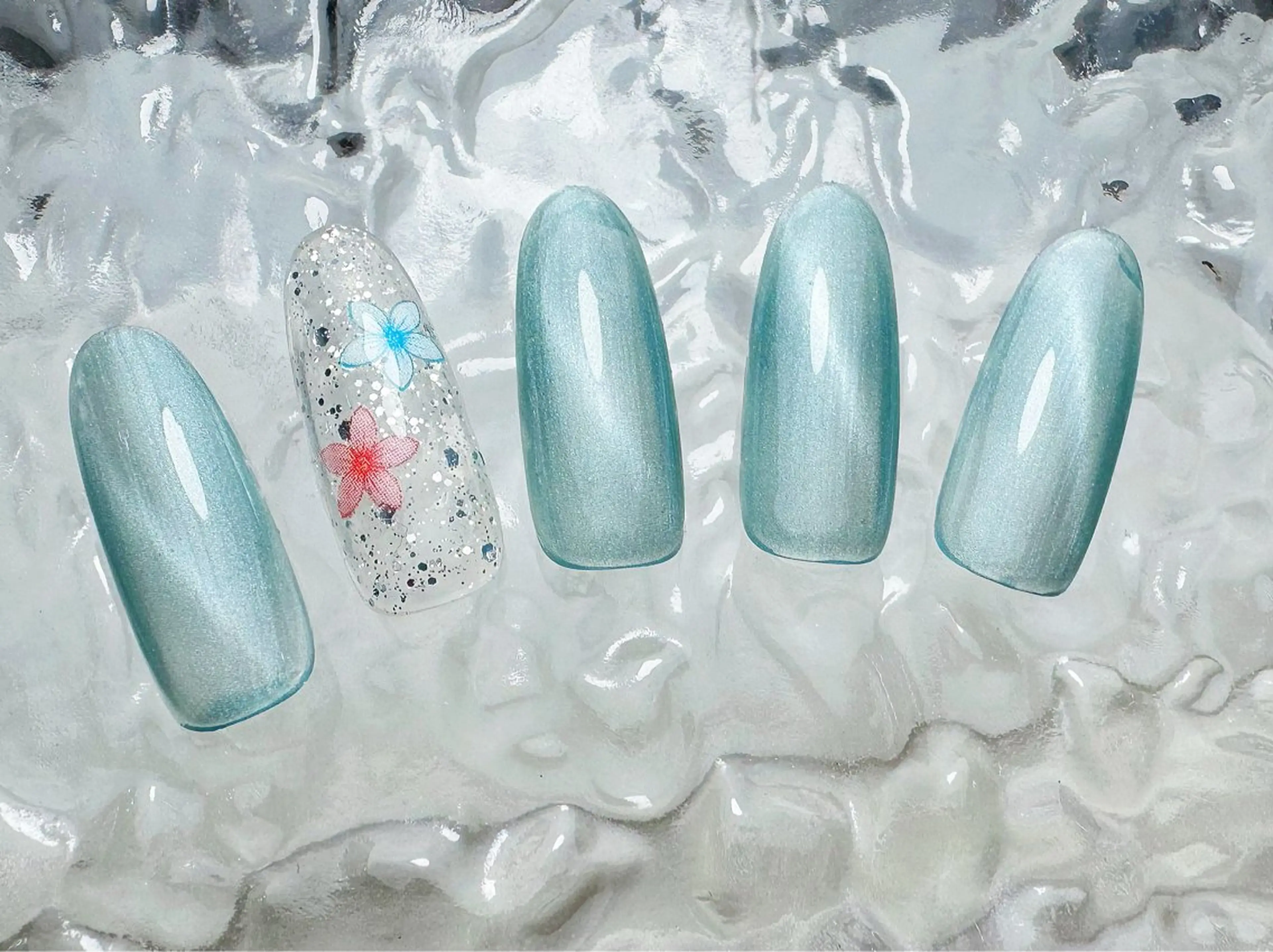 ネイル ハンドネイル マジックミラー所属・マジック ミラーのネイルデザイン