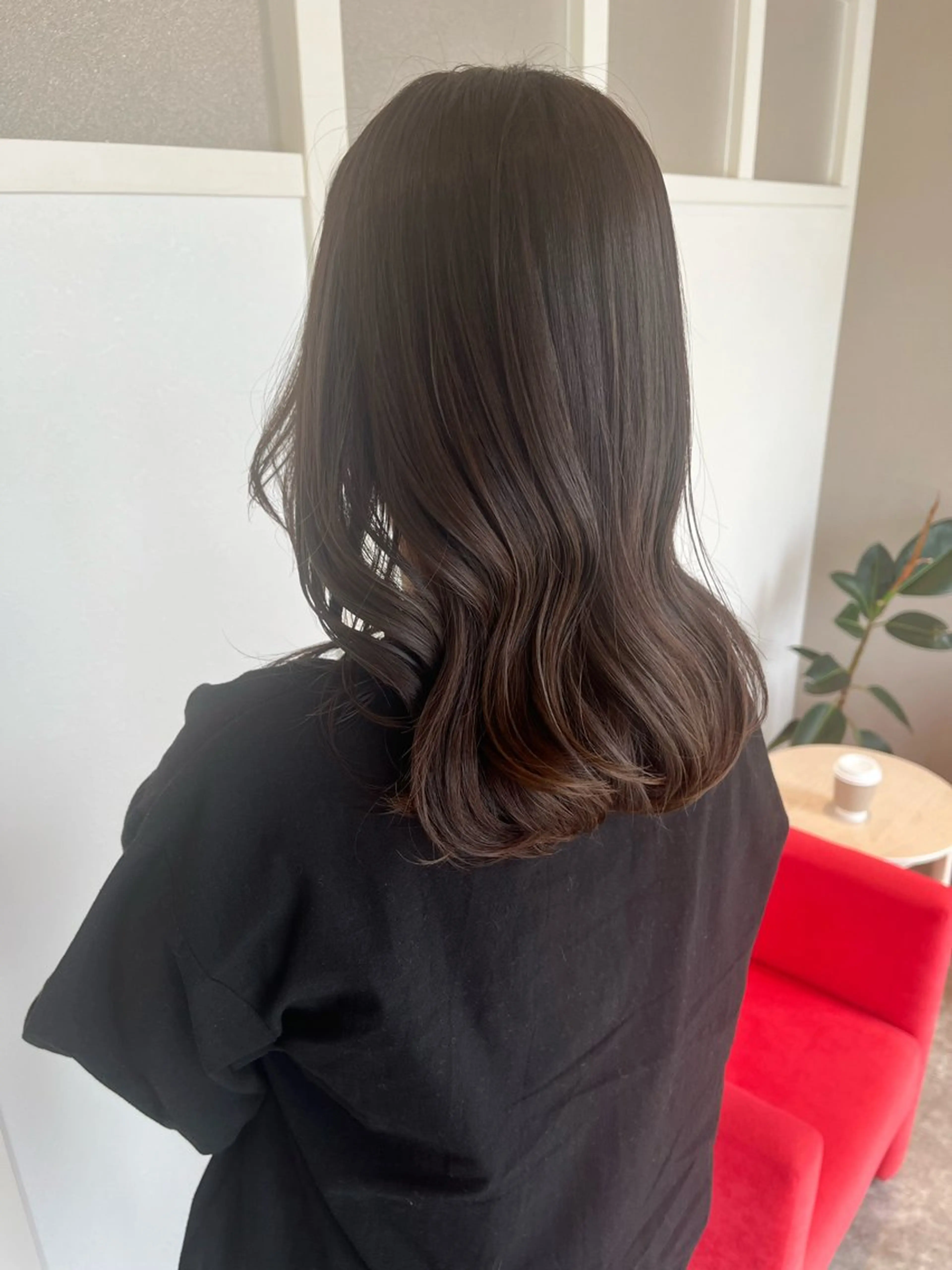 セミロング カラー ラベンダーカラー カット ヘアカラー 堀越 エリのヘアスタイル