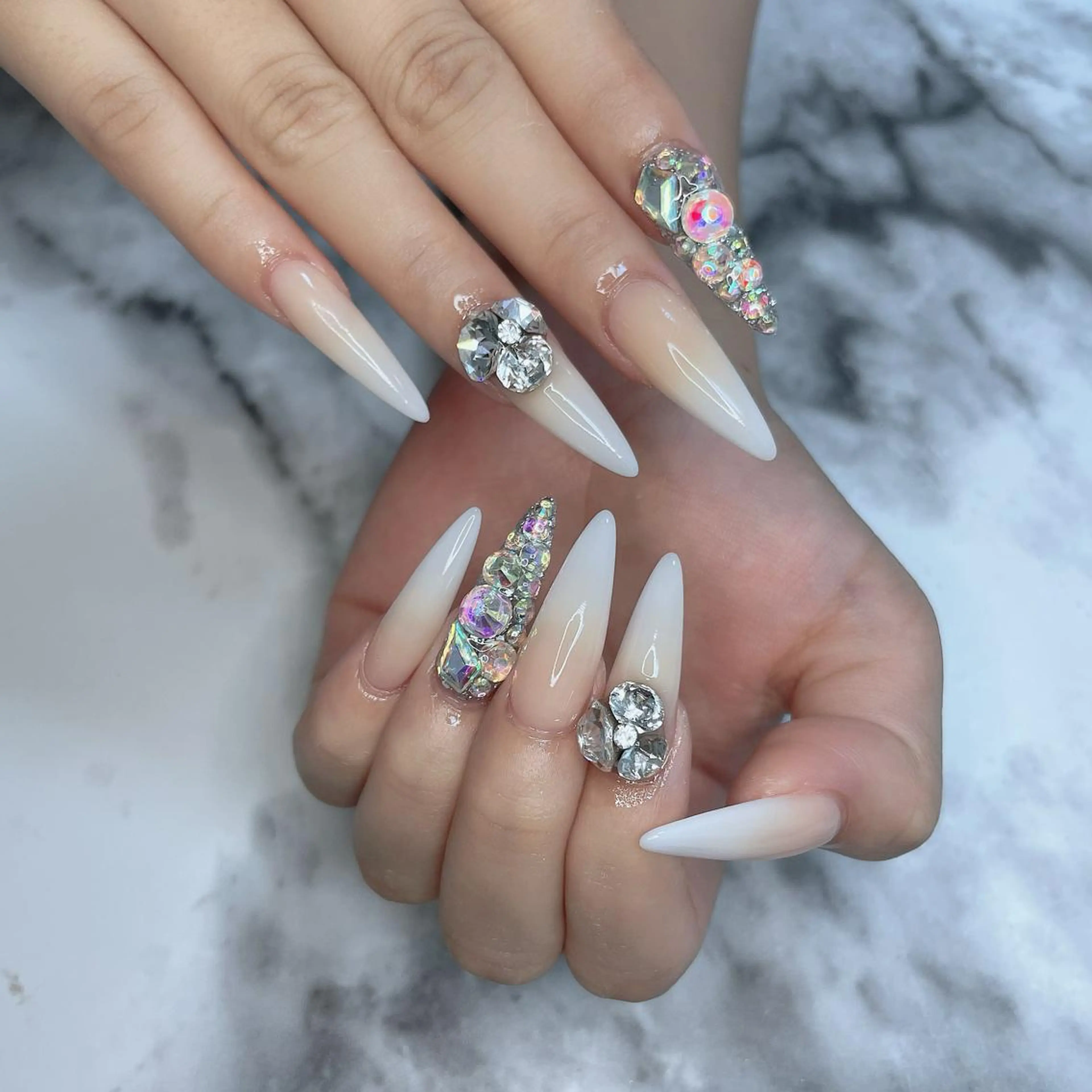 ネイル ハンドネイル salon de belnetta所属・kayo 💅のネイルデザイン