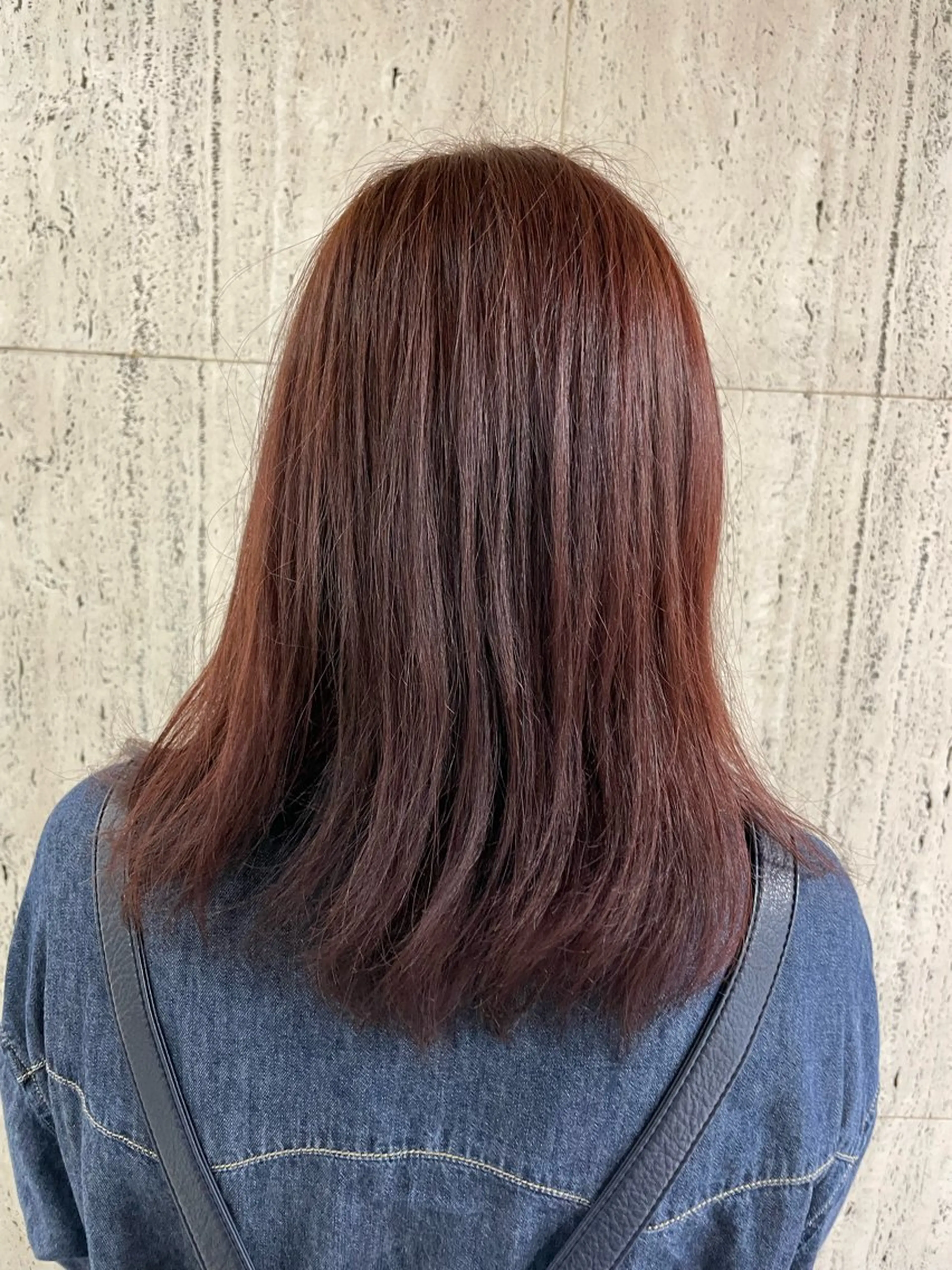 セミロング カラー 🌈透明感カラー 韓国 ミライ🇰🇷のヘアスタイル