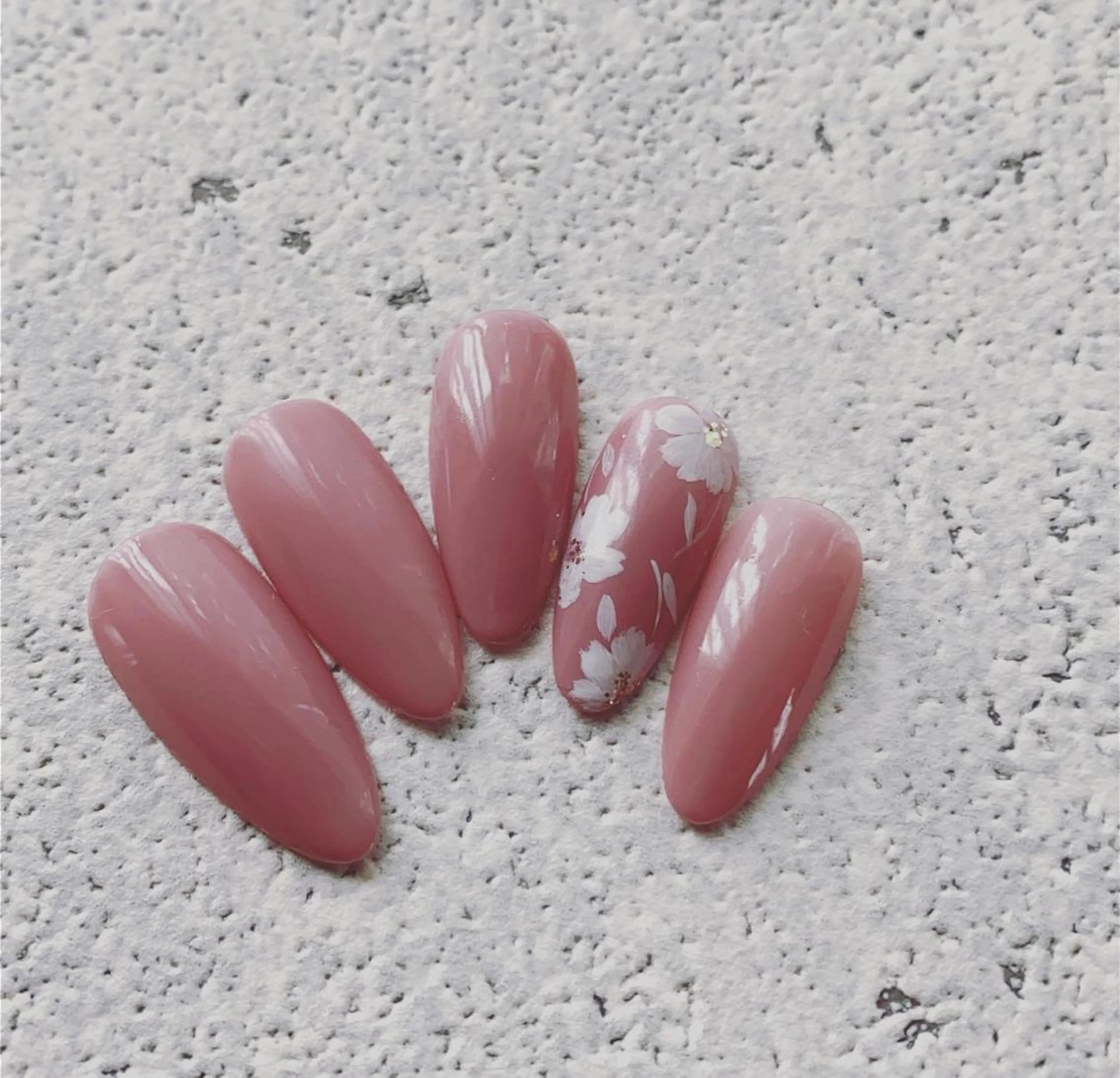 ネイル シンプルネイル GODDESSNAIL所属・GODDESNAIL satomiのネイルデザイン